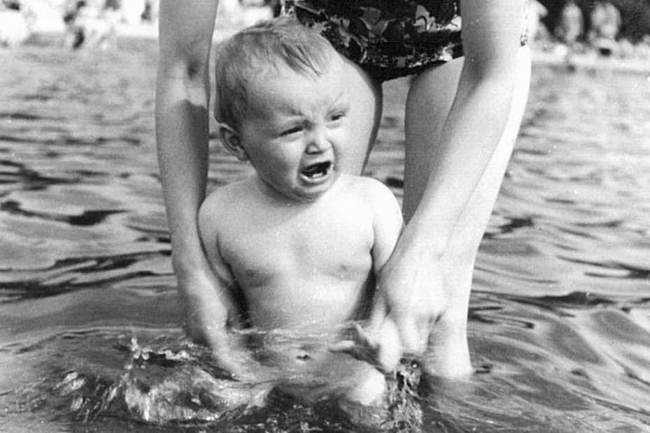 Schon als Kind blickte der Autor skeptisch auf Sommertage – nicht nur weil man plötzlich im kalten Wasser baden sollte.