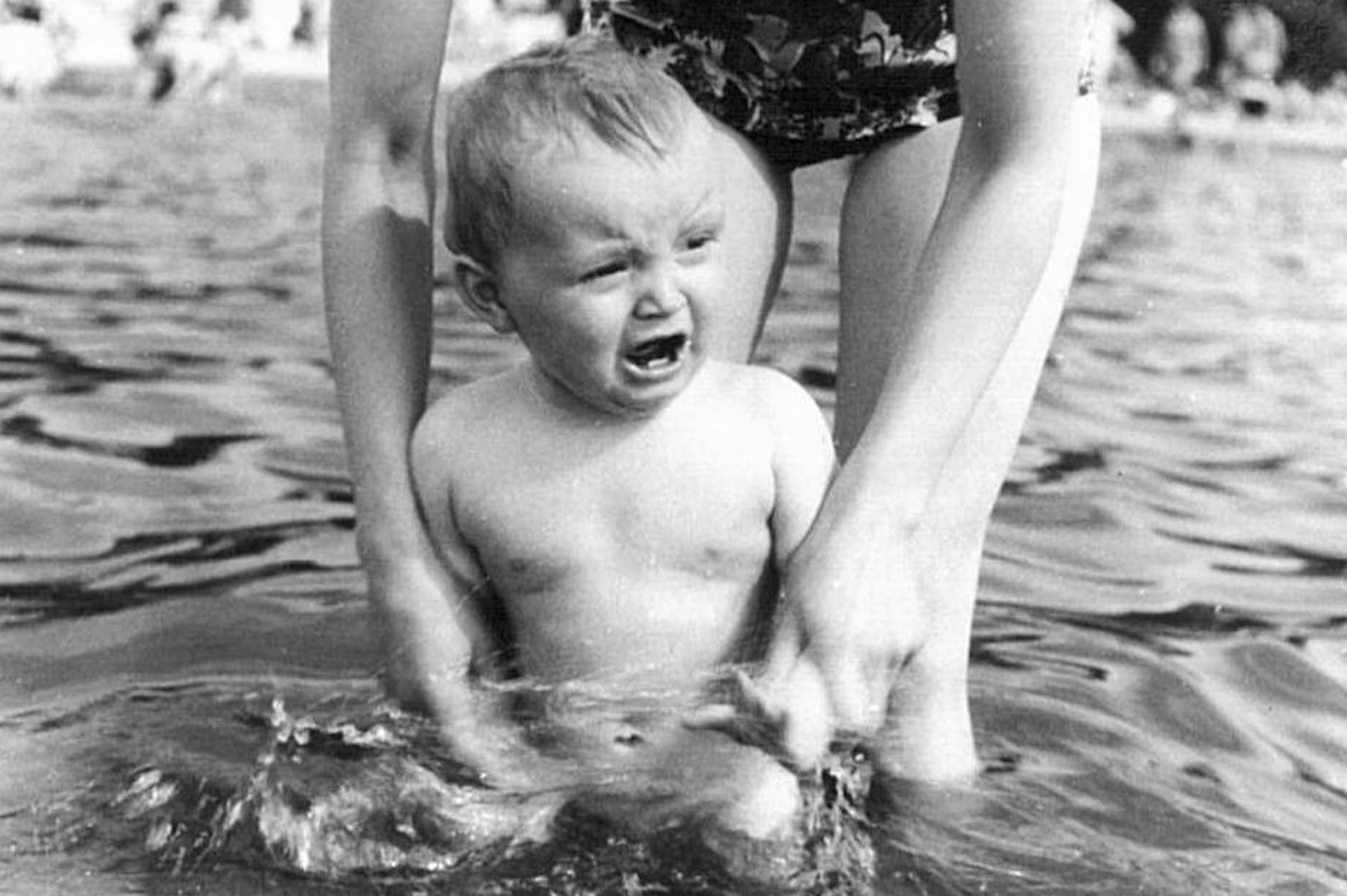 Schon als Kind blickte der Autor skeptisch auf Sommertage – nicht nur weil man plötzlich im kalten Wasser baden sollte.