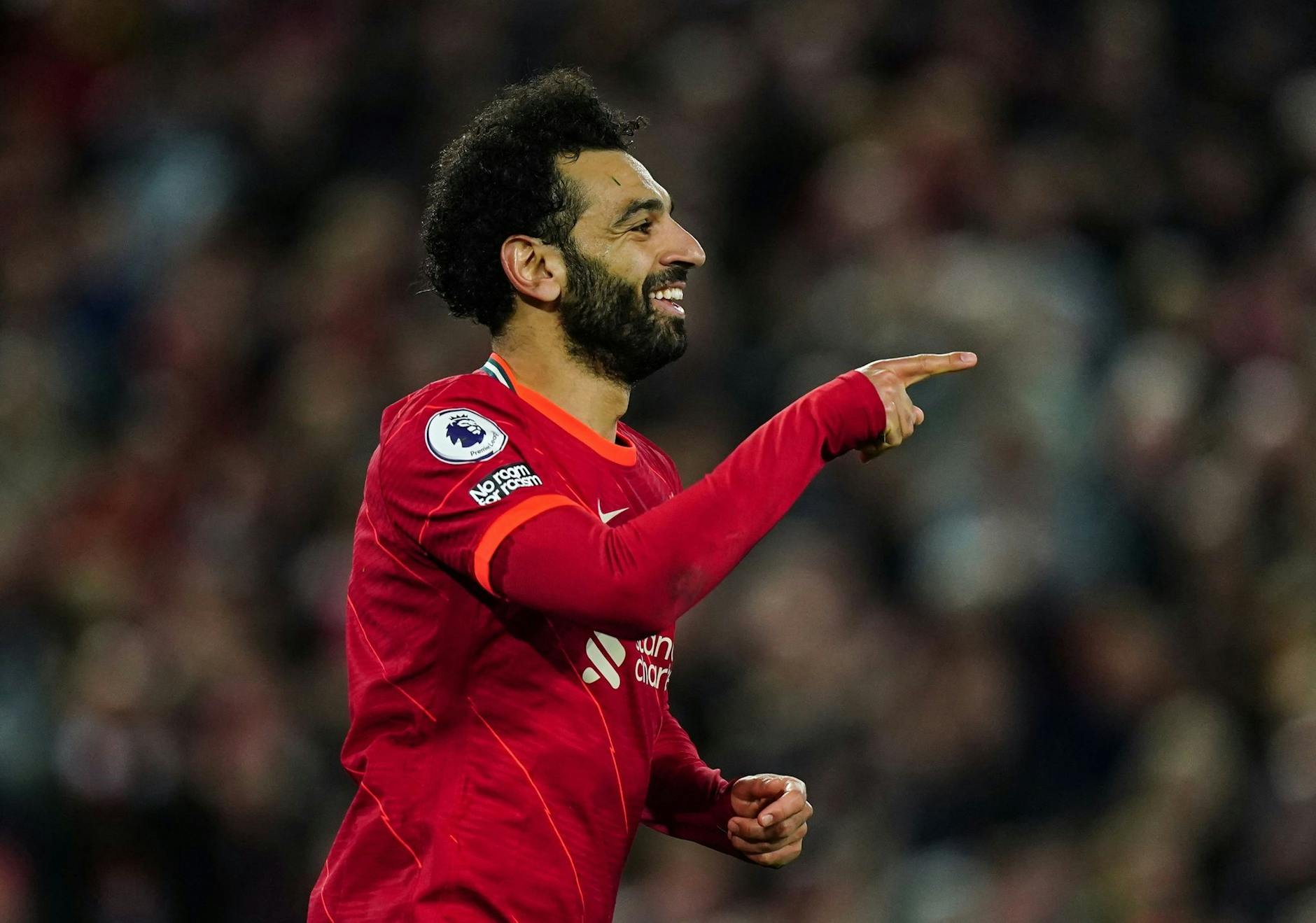 ARCHIV - Noch steht Mohamed Salah beim FC Liverpool unter Vertrag.
