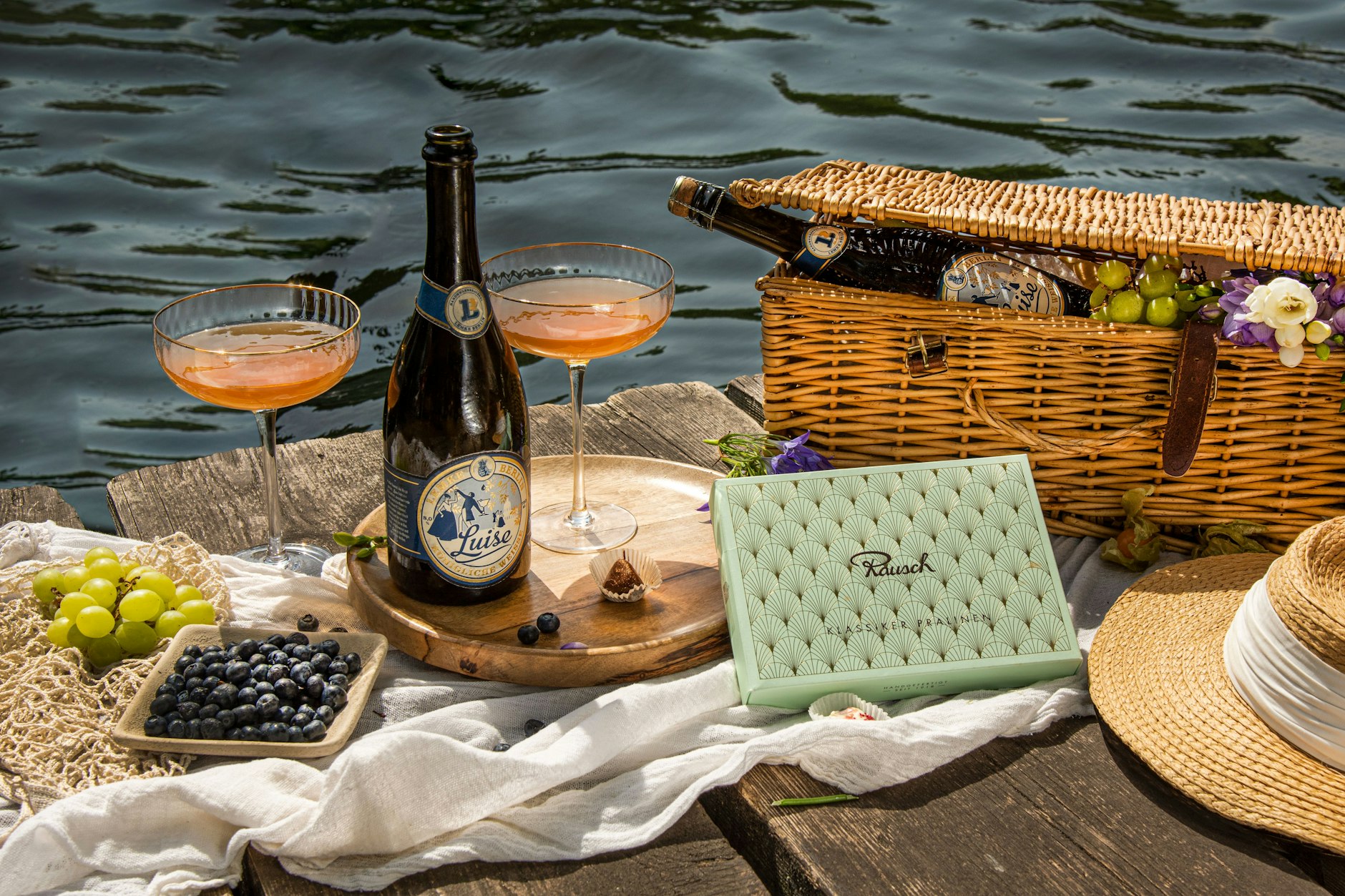Was nicht passt, wird passend gemacht: Rausch und Lemke tun sich für ein Bier-Pralinen-Set zusammen.