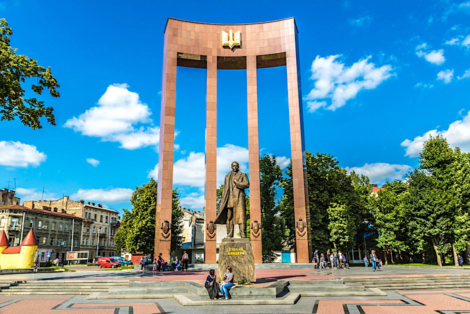 Denkmal für Stepan Bandera im westukrainischen Lemberg