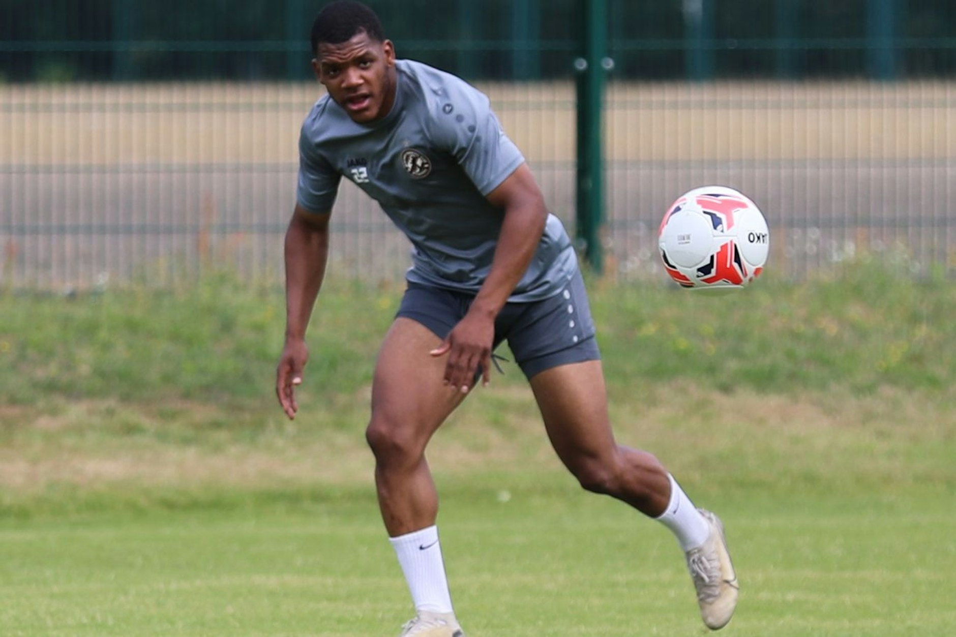 Arthur „der Bär“ Ekallé soll jetzt die rechte Abwehrseite beim BFC Dynamo beackern.