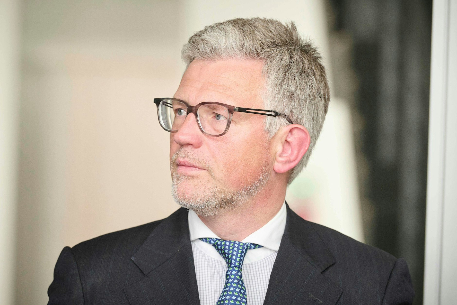 Der ukrainische Noch-Botschafter Andrij Melnyk sieht Friedensverträge mit Russland äußerst skeptisch.