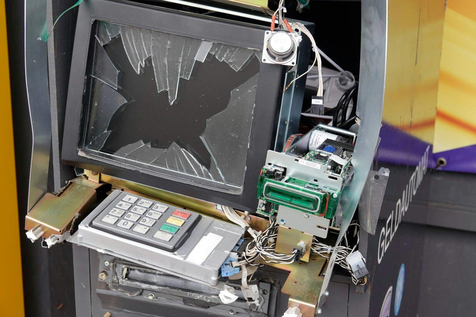 An Geldautomaten gibt es für Kriminelle meist viel zu holen - manchmal aber auch nicht.