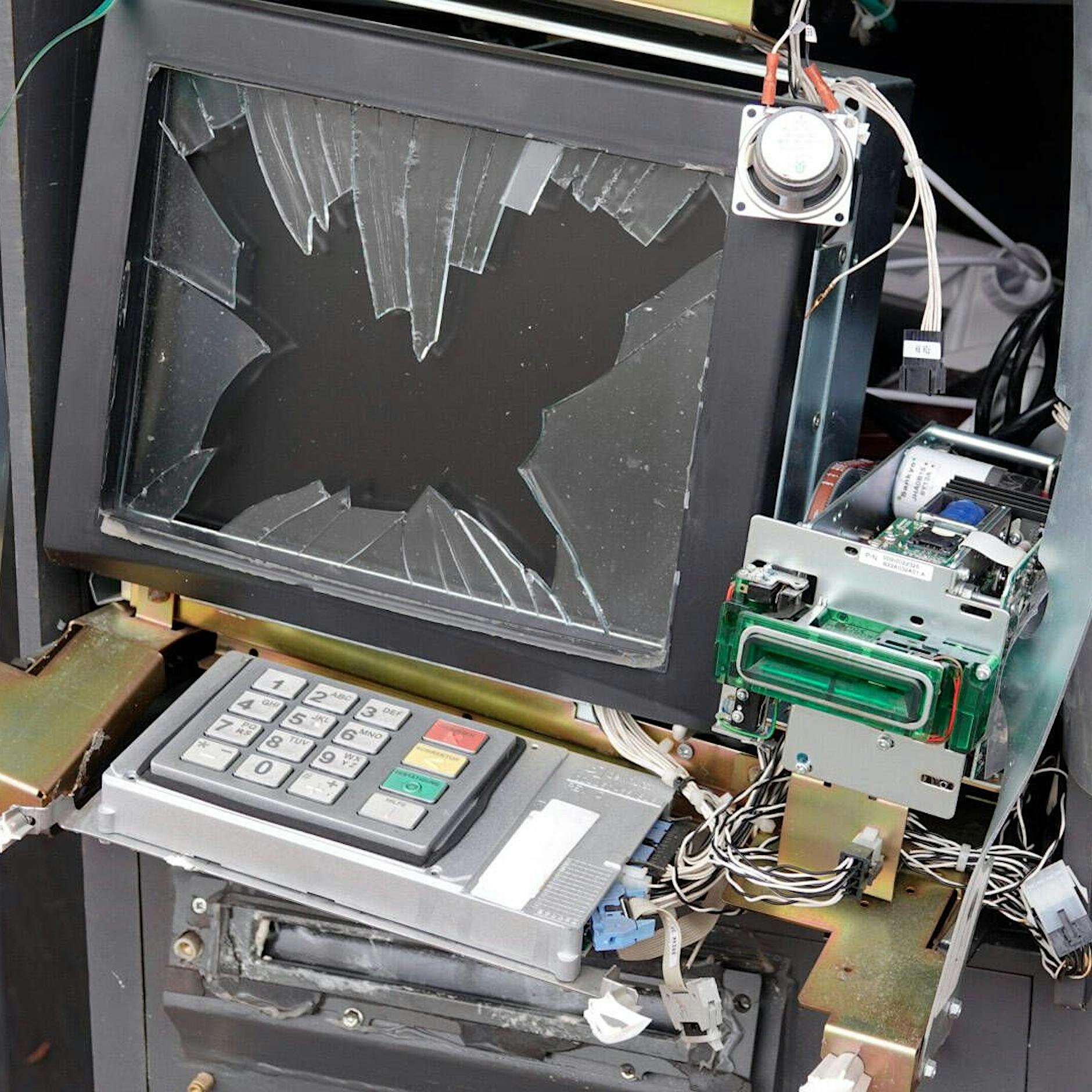 Der kriminelle Wochenrückblick: Eine radelnde Furie und eine Explosion