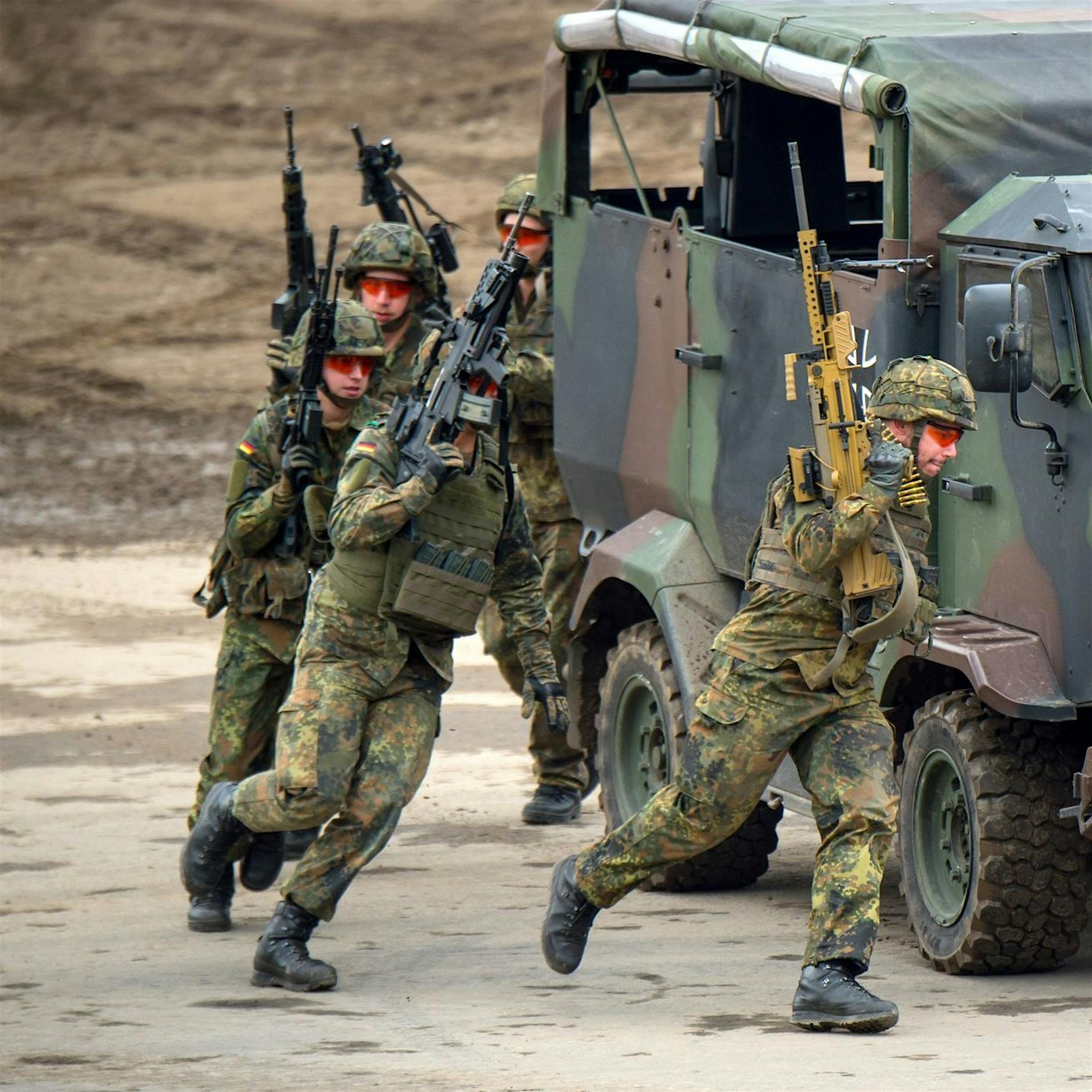 Kampfbereit in Divisionsstärke: Bundeswehr muss Tempo machen