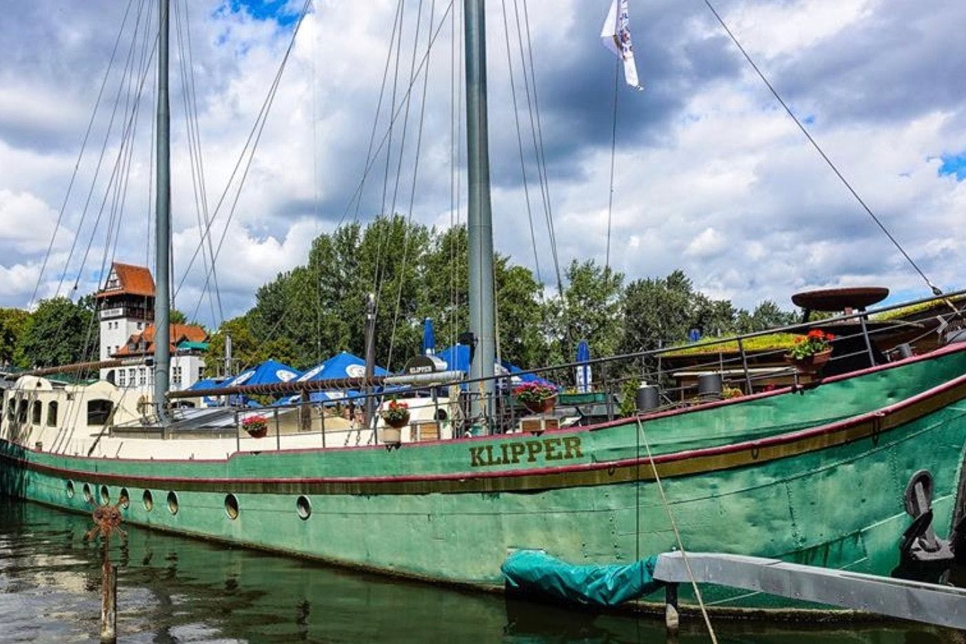 Eigene Räucherei und allerhand Fisch-Spezialitäten: das Klipper in Berlin-Treptow