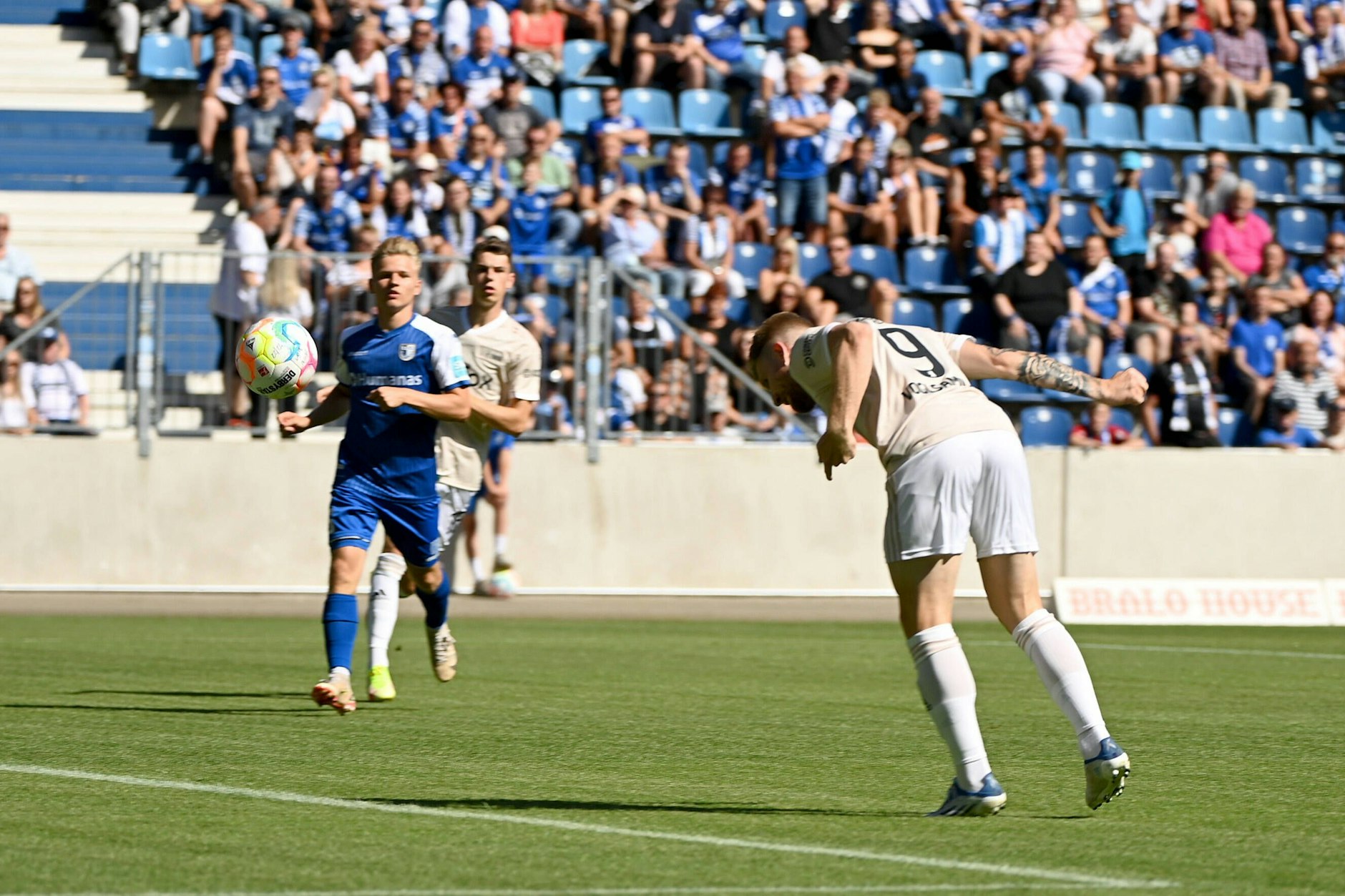 Andreas Voglsammer bringt den 1. FC Union mit einem Blitztor in Magdeburg in Führung.