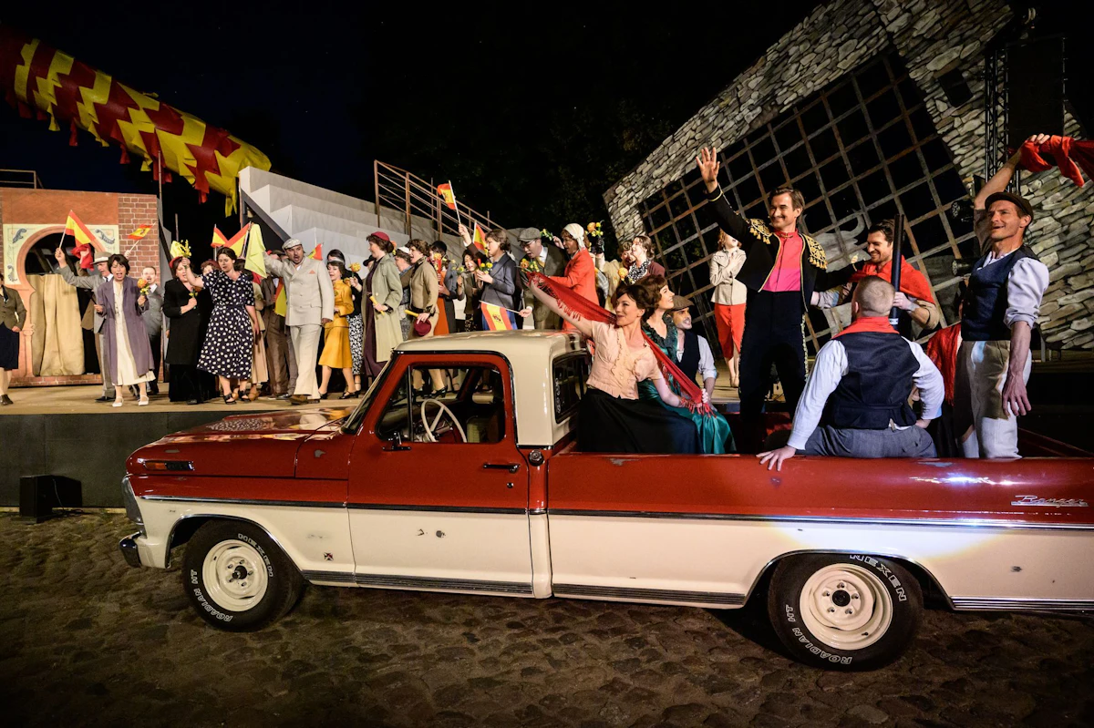 Freiluft Opern Premiere Carmen Wegen Regens Abgebrochen
