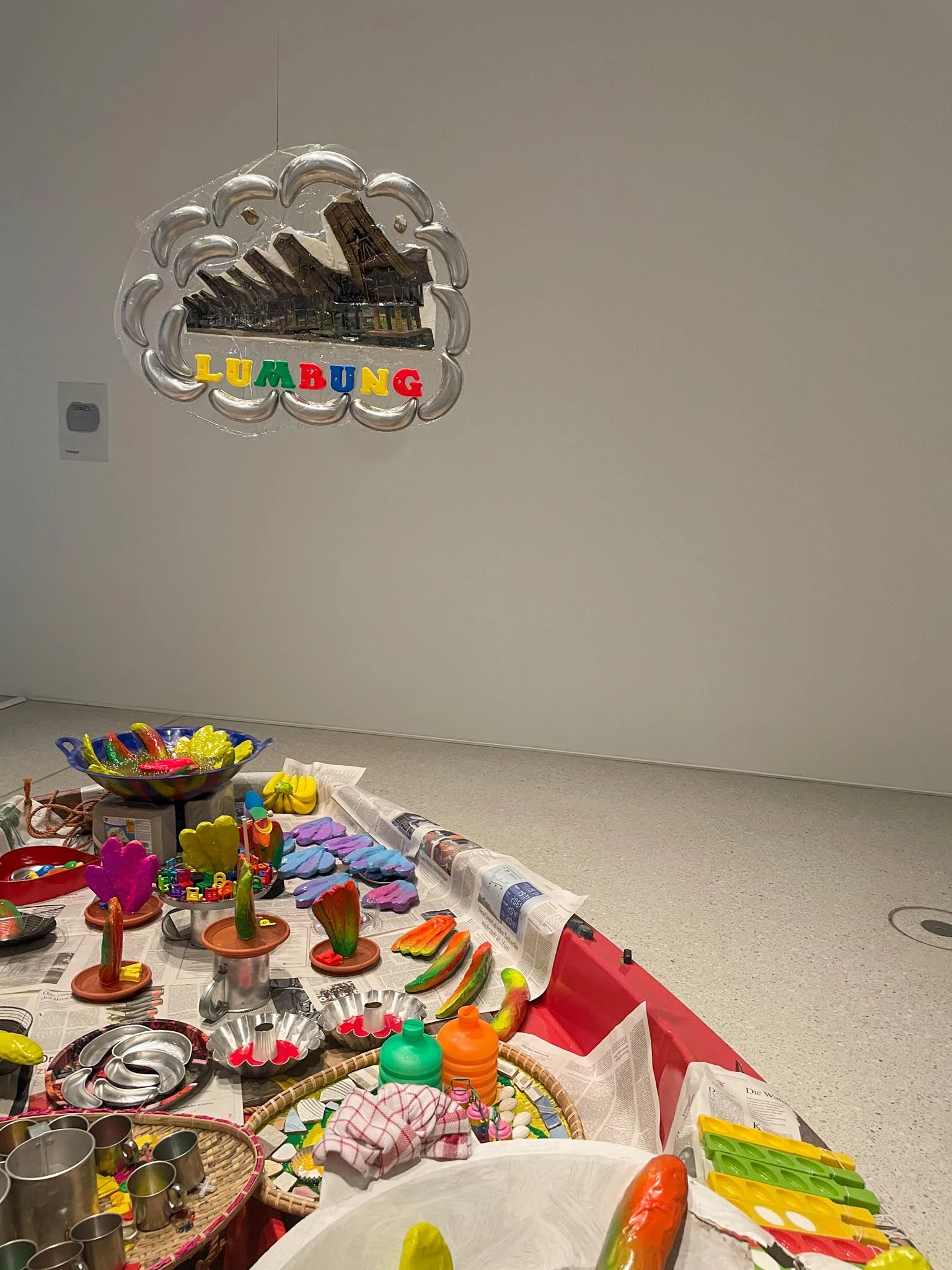 Die Kunst auf der documenta 15 wirkt oft&nbsp;unapologetisch einfach, verspielt, teils auch ein bisschen amateurhaft