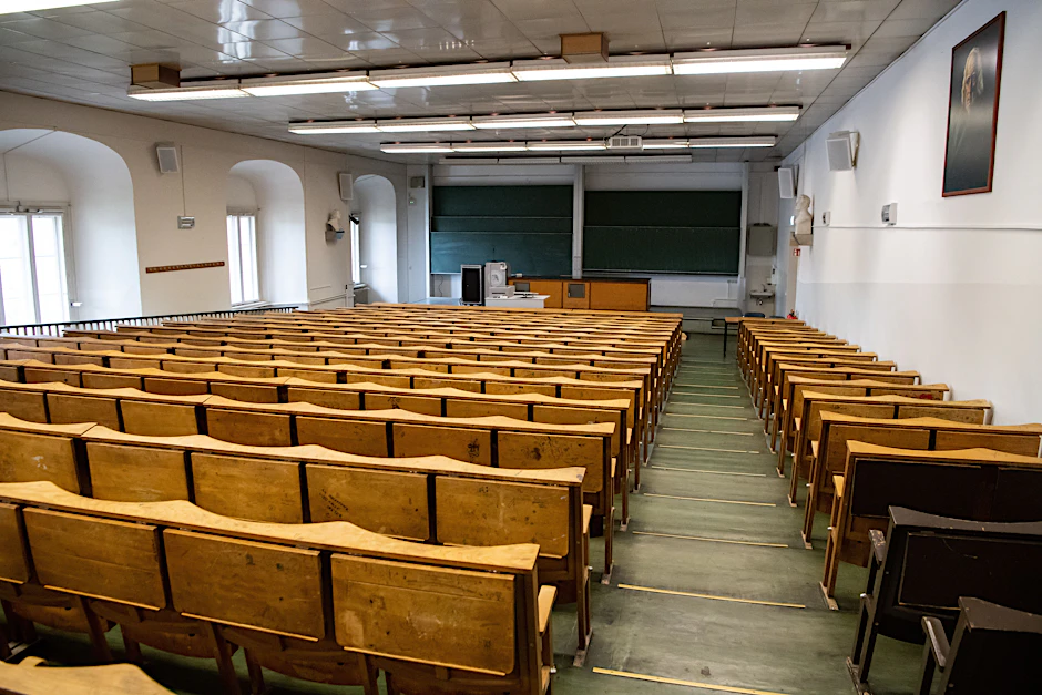 Ein leerer Hörsaal in der Humboldt-Universität.