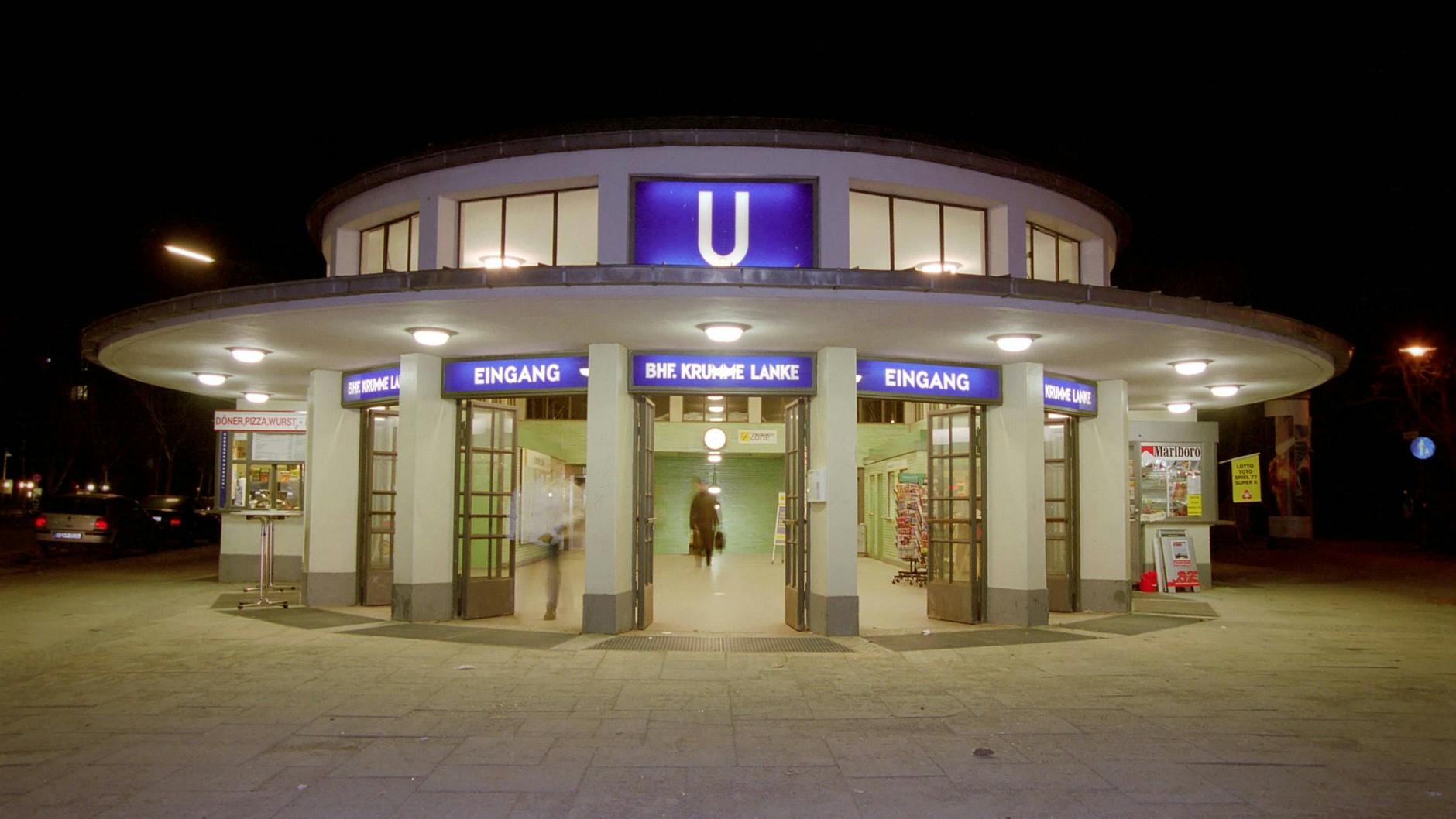 Seit 1929 ist sie die Endstation der U3: die Station Krumme Lanke in Zehlendorf.