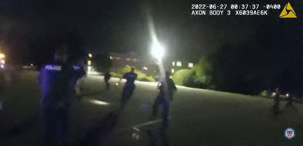 Image - Schwarzer flüchtet vor der Polizei: Sie tötet ihn mit 60 Kugeln