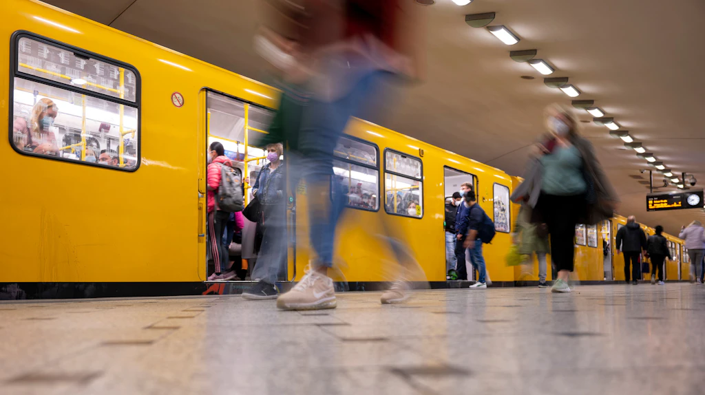 9-Euro-Ticket in Berlin: Deutlich weniger Schwarzfahrer erwischt