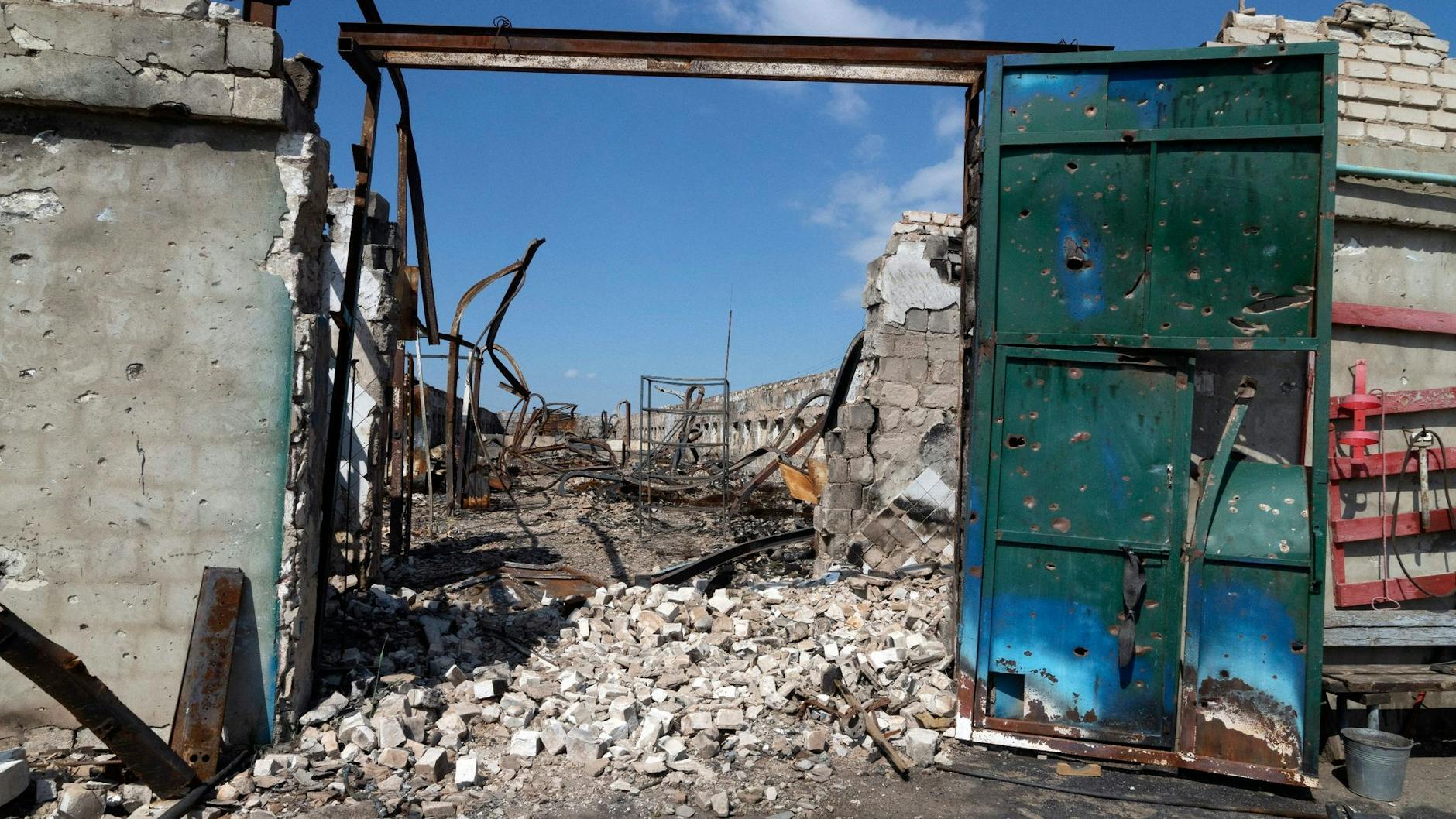 Ein zerstörter Bauernhof in der Region Dnipropetrowsk.