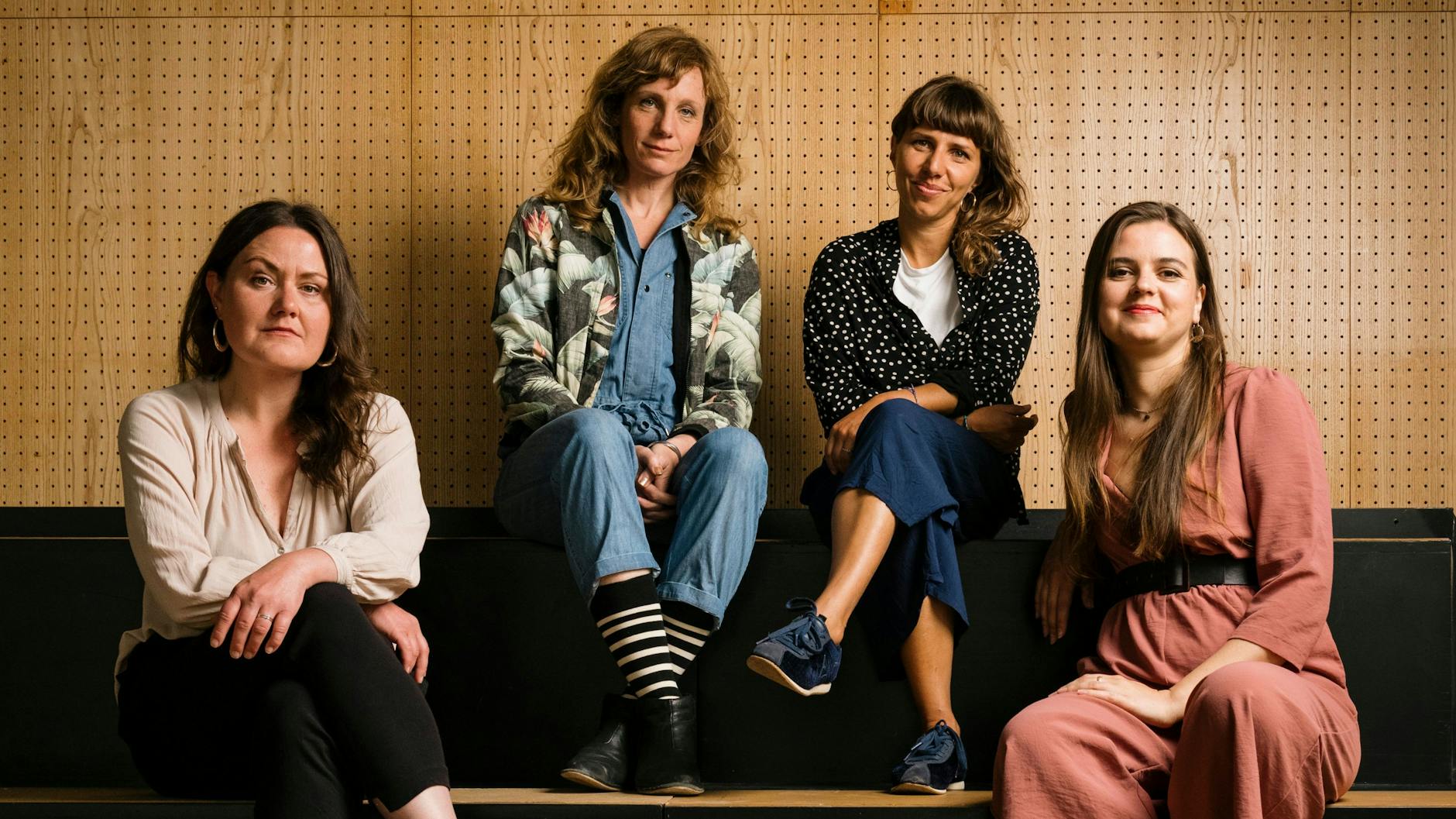 Die neue Leitung des Theatertreffens beginnt im September: Marta Hewelt, Carolin Hochleichter, Joanna Nuckowska, Olena Apchel (v. l.).