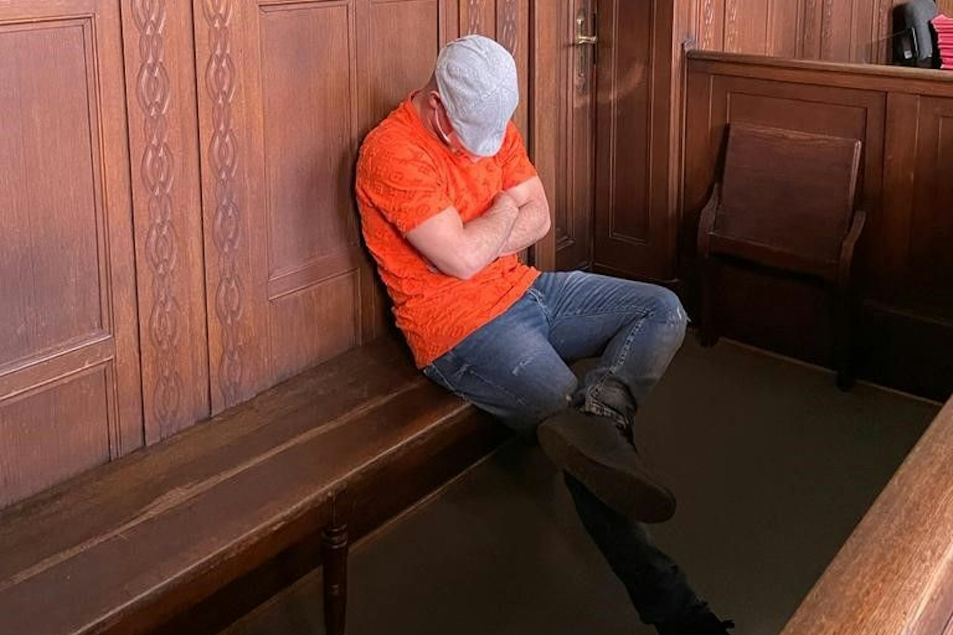 Tankstellen-Räuber Abbas A. sitzt seit Mittwoch in Berlin vor Gericht.