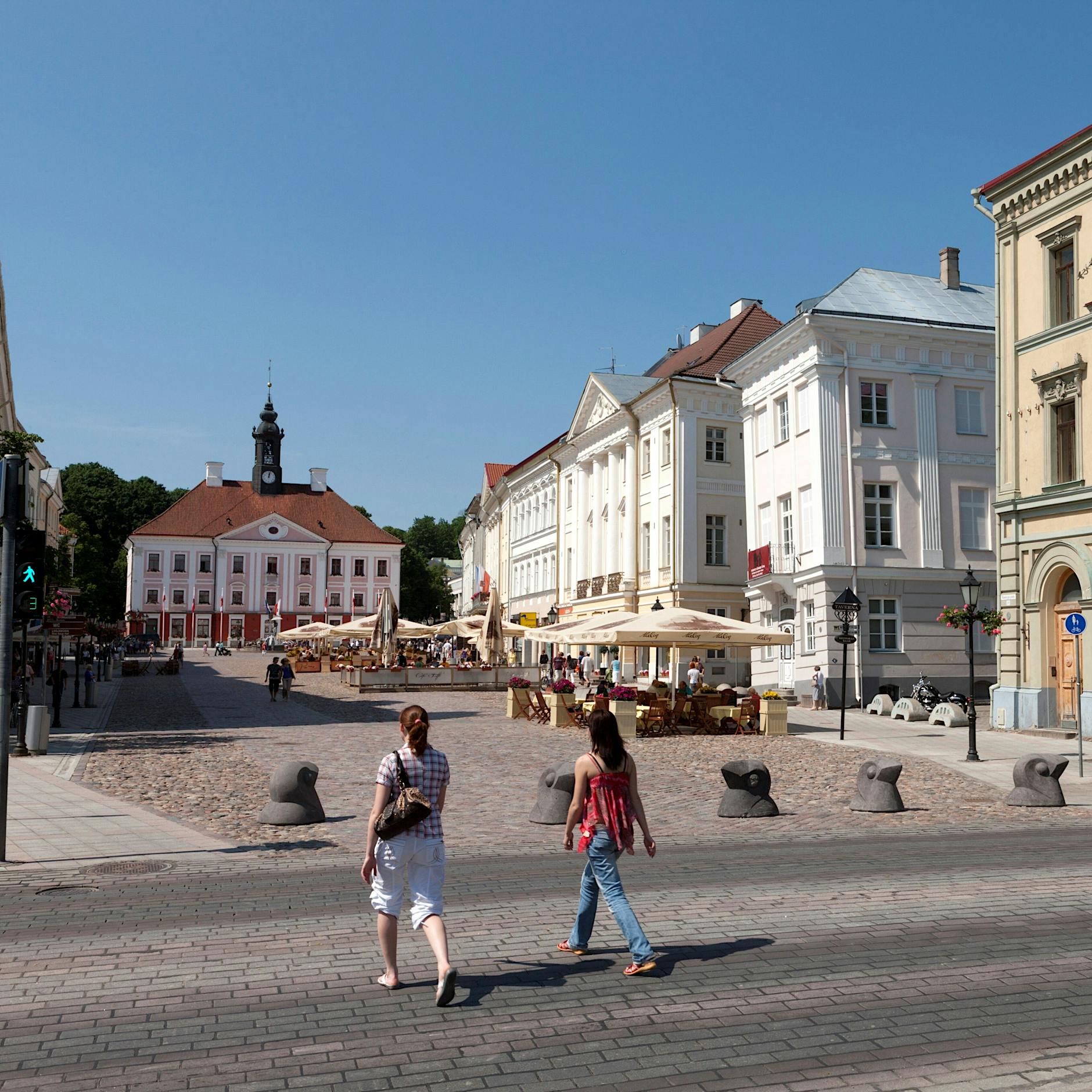 In meiner Heimatstadt in Estland werden überall Sirenen installiert