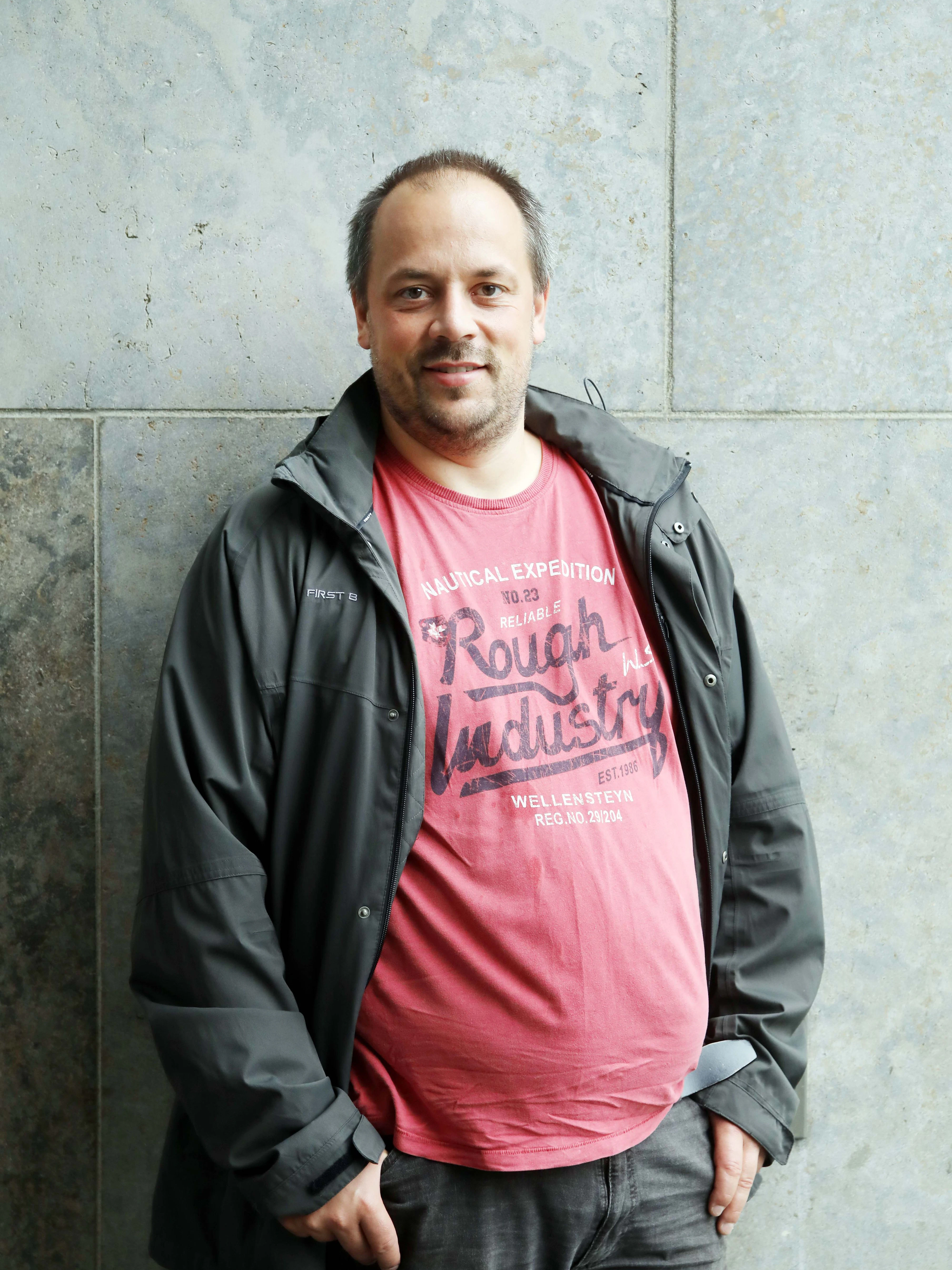 Enrico Rümker ist Sekretär der Gewerkschaft Verdi, zuständig für den BER.
