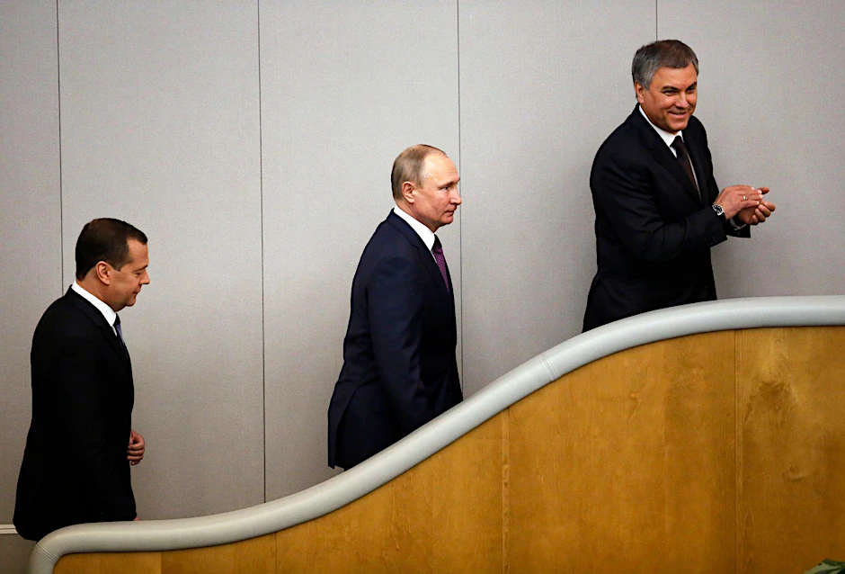 Duma-Chef Wjatscheslaw Wolodin (r.) und Präsident Wladimir Putin auf einer Aufnahme aus dem Jahr 2018.