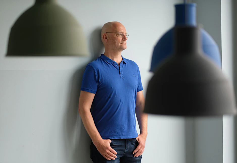 Jan Stöhlmacher, 50, Experte für Krebs und dafür, wie man über diese Krankheit mit Patienten und ihren Angehörigen sprechen sollte. Er kennt beide Seiten.