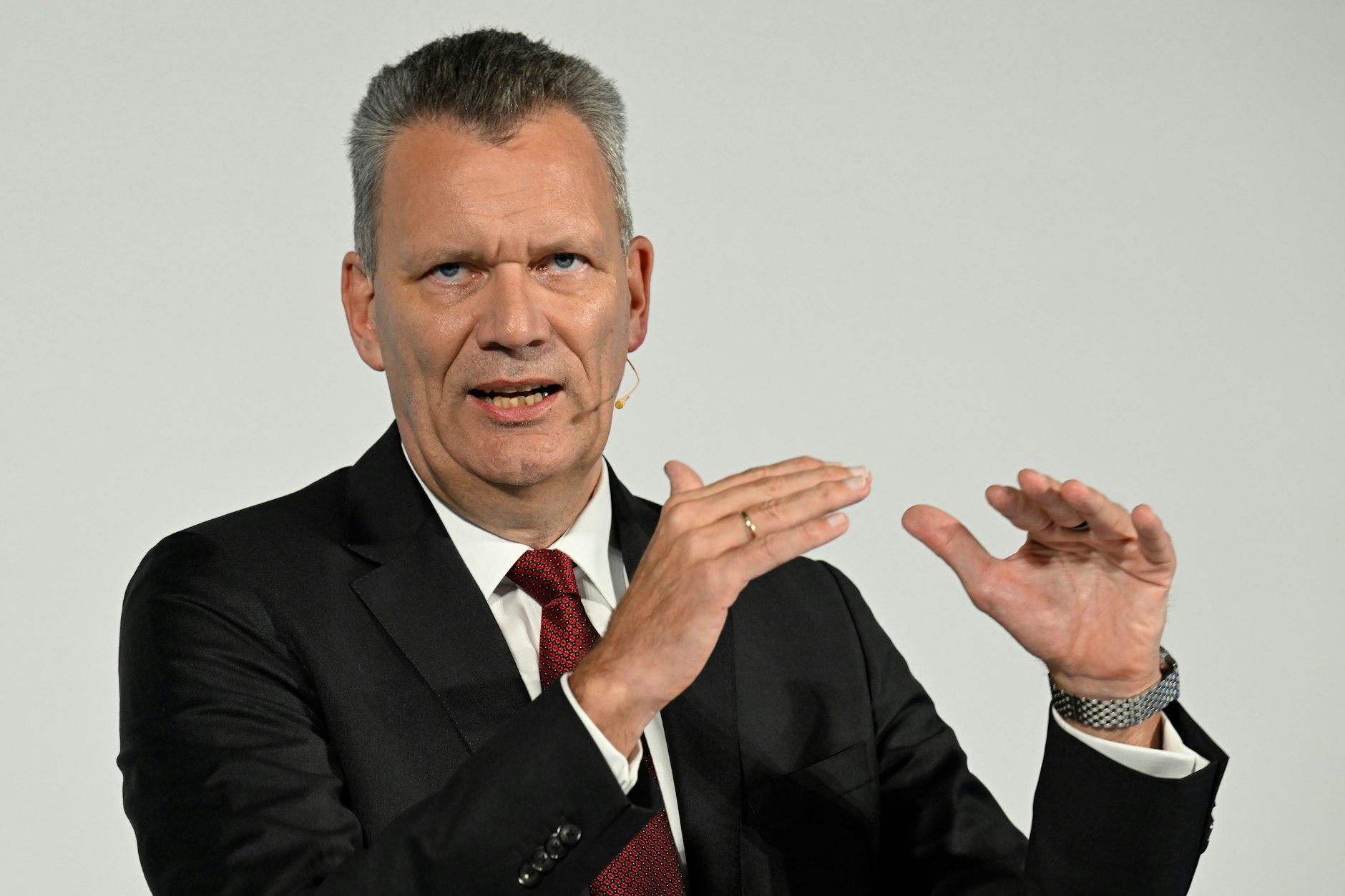 Klaus-Dieter Maubach