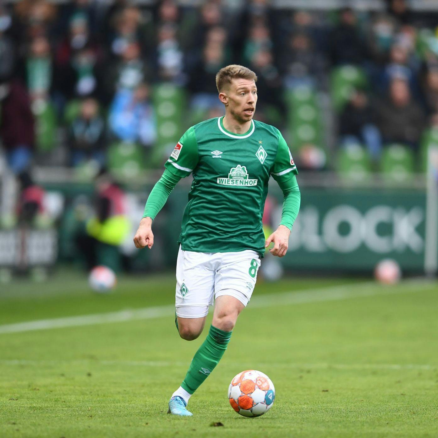 Neuanfang bei Werder Bremen in der Zweiten Liga, doch jetzt platzte wegen Mitchell Weiser der endgültige Wechsel.