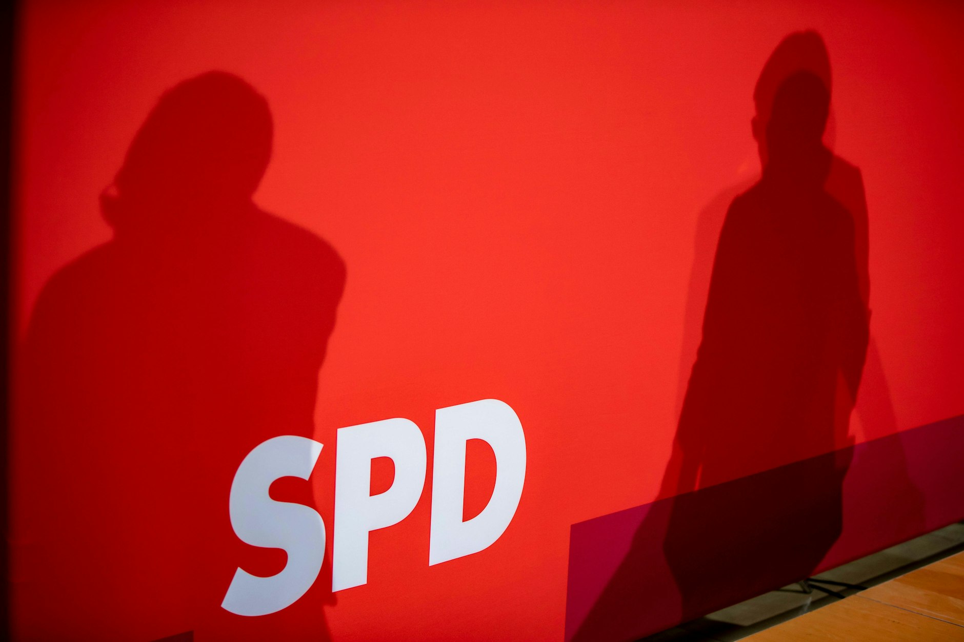 Beim SPD-Sommerfest kam es zu K.o.-Tropfen-Attacken. Acht Frauen betroffen, Täter noch unbekannt.