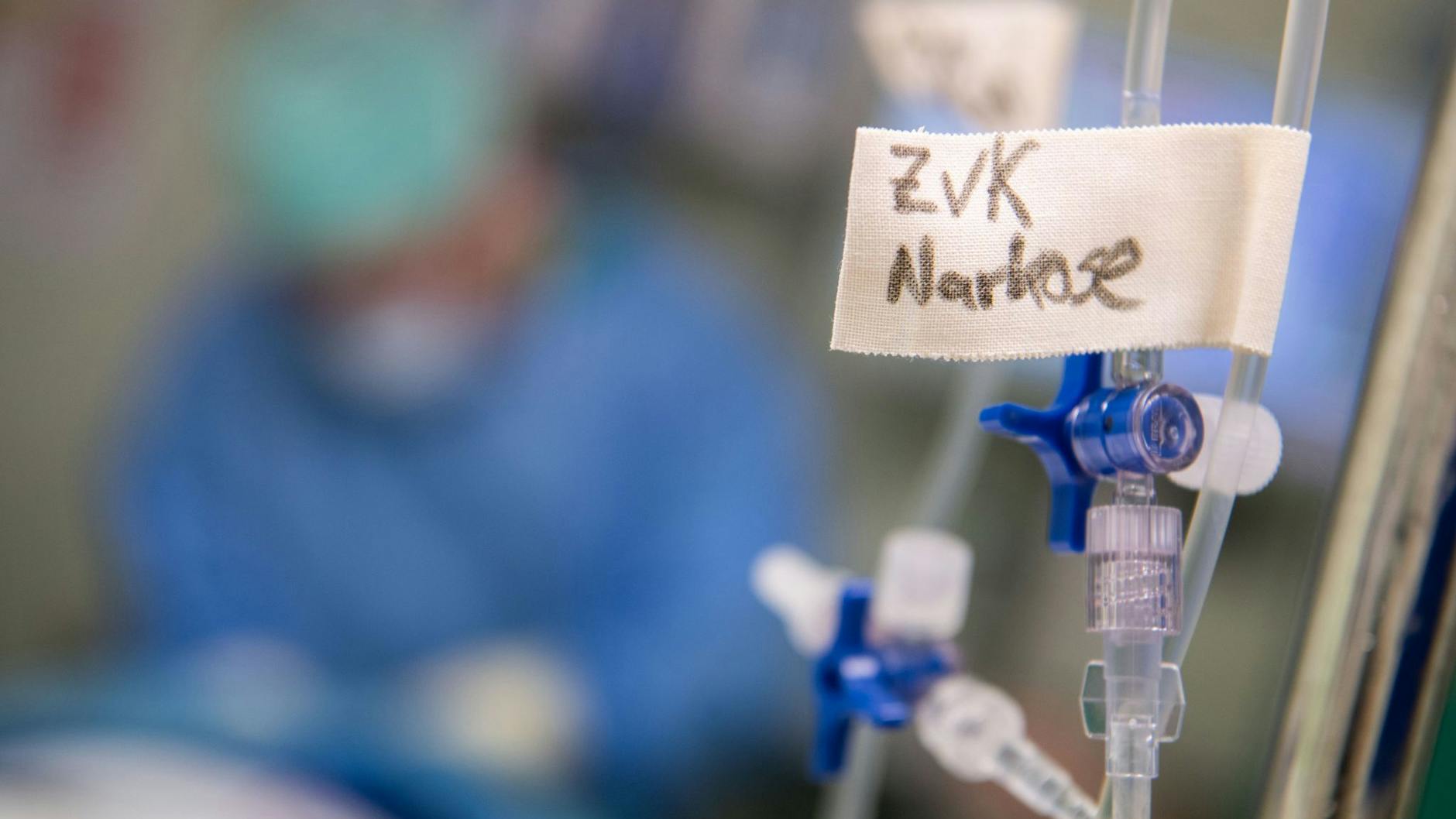 Die Corona-Sommerwelle führt zu erheblichen Personalausfällen in den Krankenhäusern.