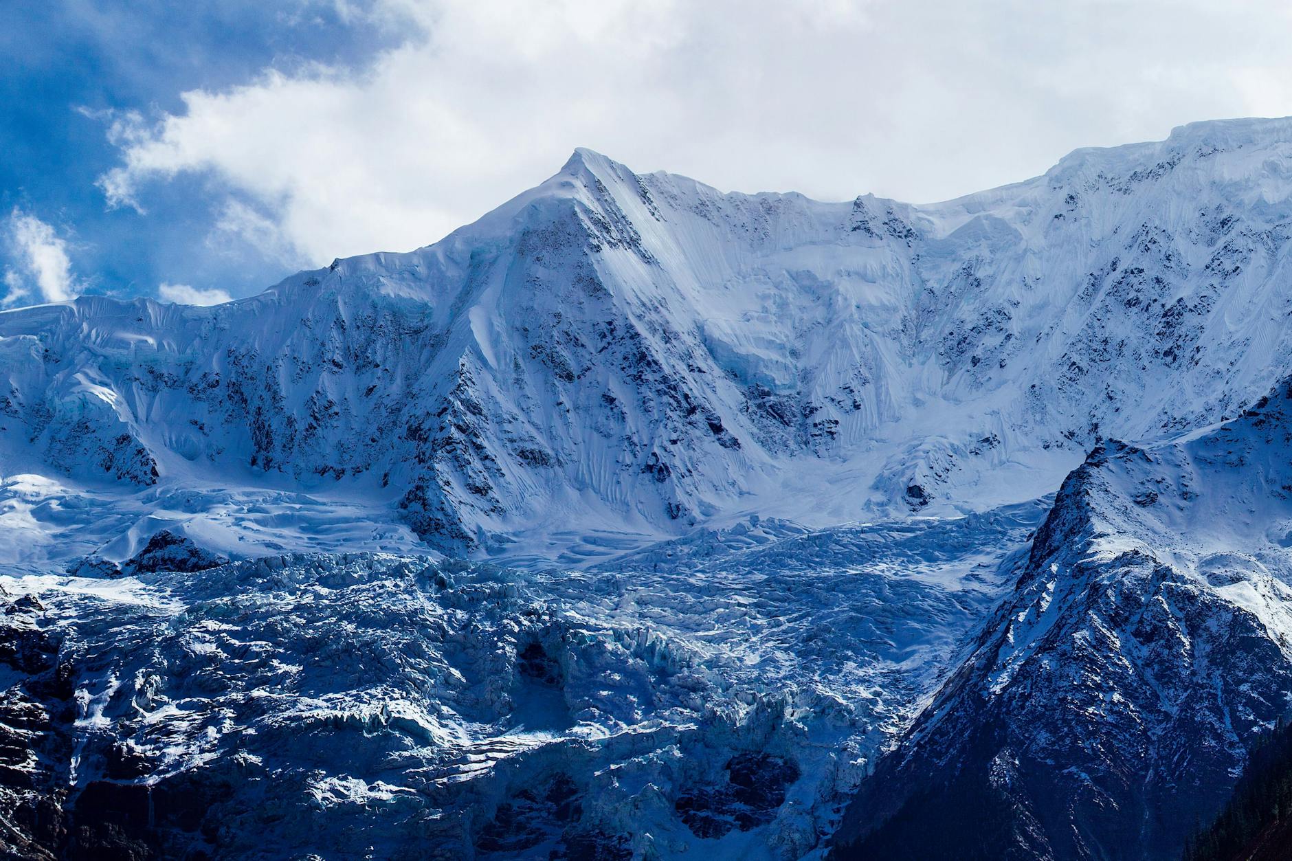 Der Midui-Gletscher im Hochland von Tibet