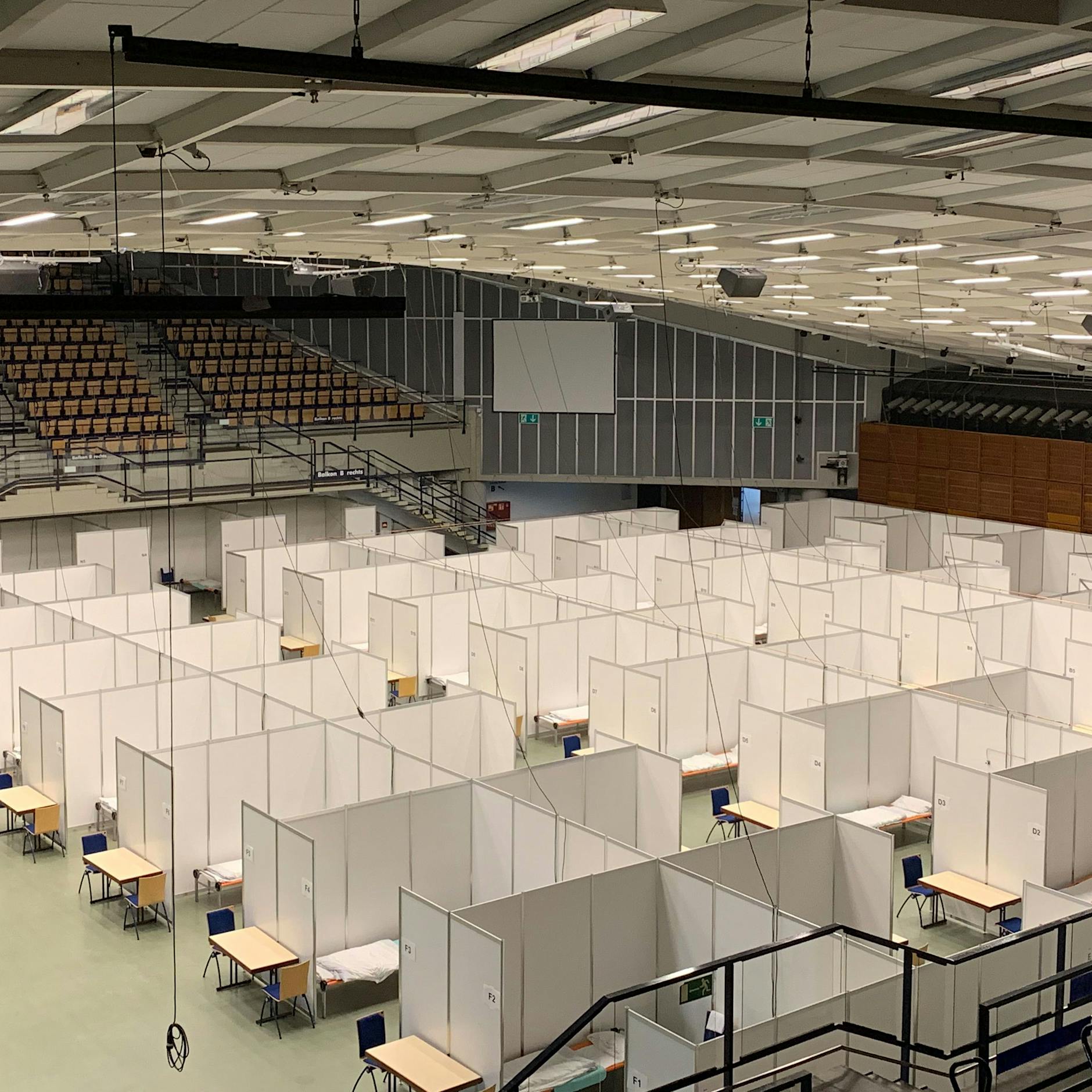 Gaskrise! Städte planen Wärmehallen für Bedürftige – doch es gibt auch Zeichen der Hoffnung im Gas-Streit!