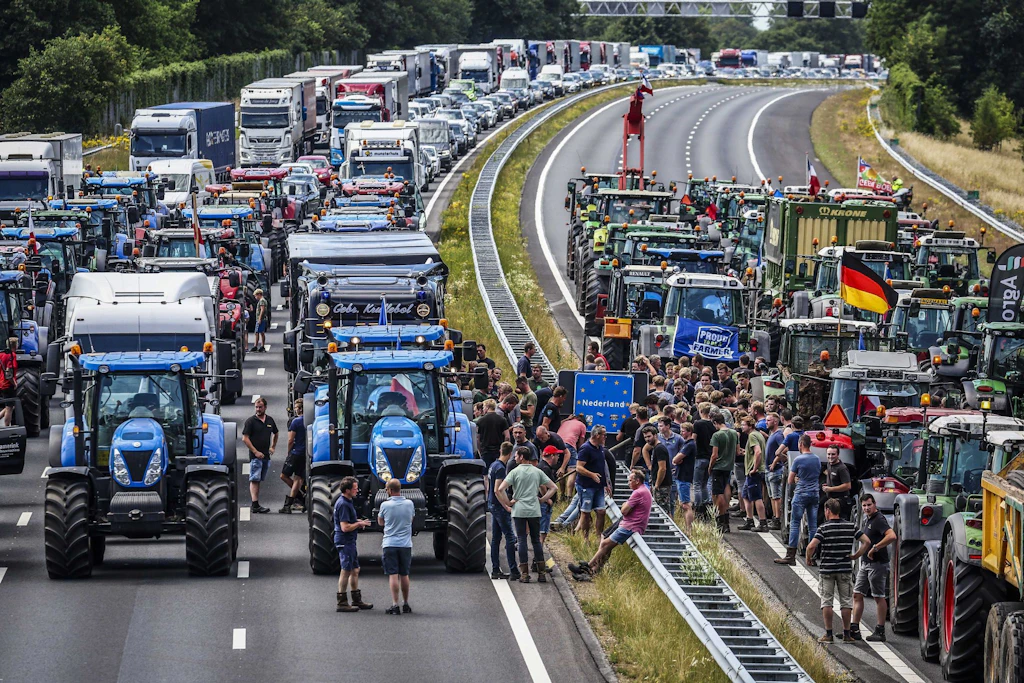 Nach Ausschreitungen in Niederlanden: Bauernproteste starten in Deutschland