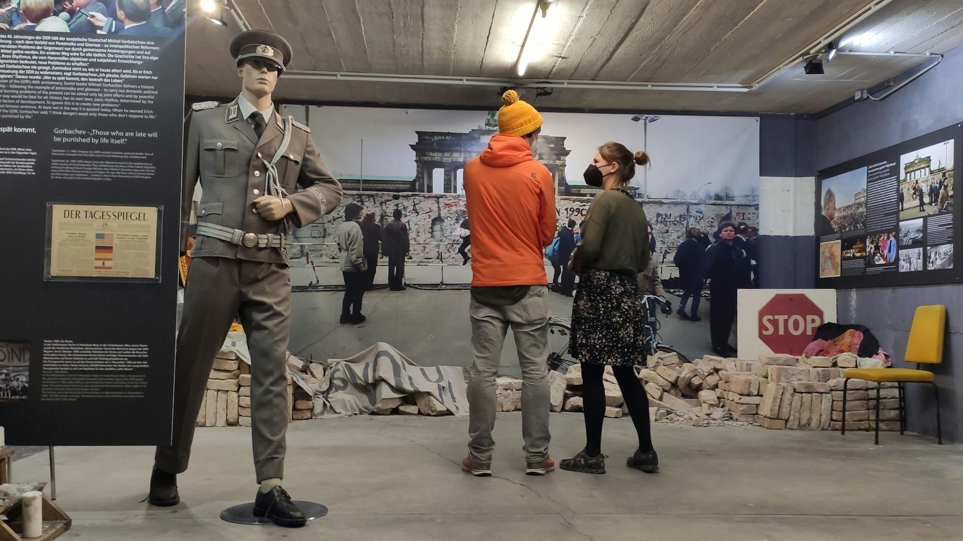 Der Fall der Mauer am 9. November 1989 gehört zu den folgenreichsten Ereignissen der Berliner Geschichte: Blick in den Ausstellungsraum.