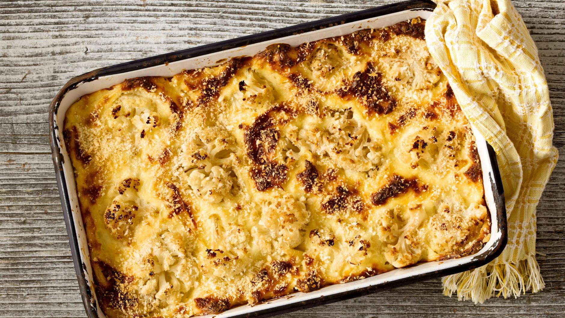 Blumenkohlauflauf mit Käsesoße: Dieses Rezept schmeckt der ganzen Familie.