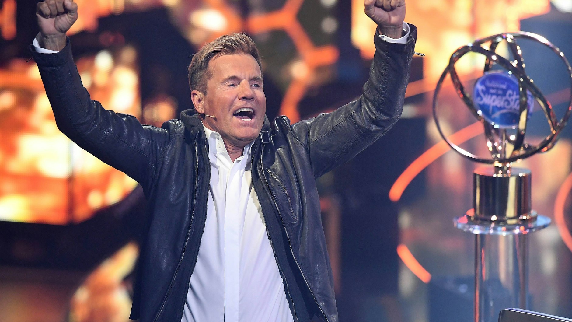 Dieter Bohlen hat Grund zum Jubeln: DSDS soll ihn zurückwollen.