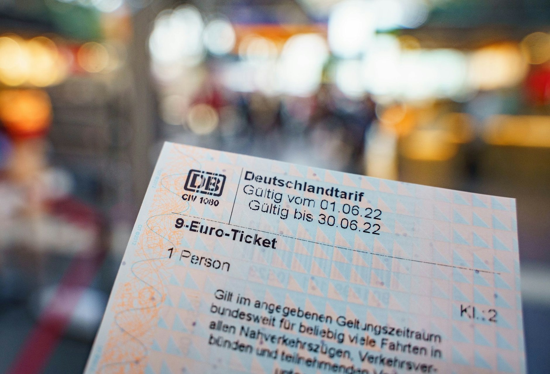 Ein für Juni gültiges 9-Euro-Ticket.  on