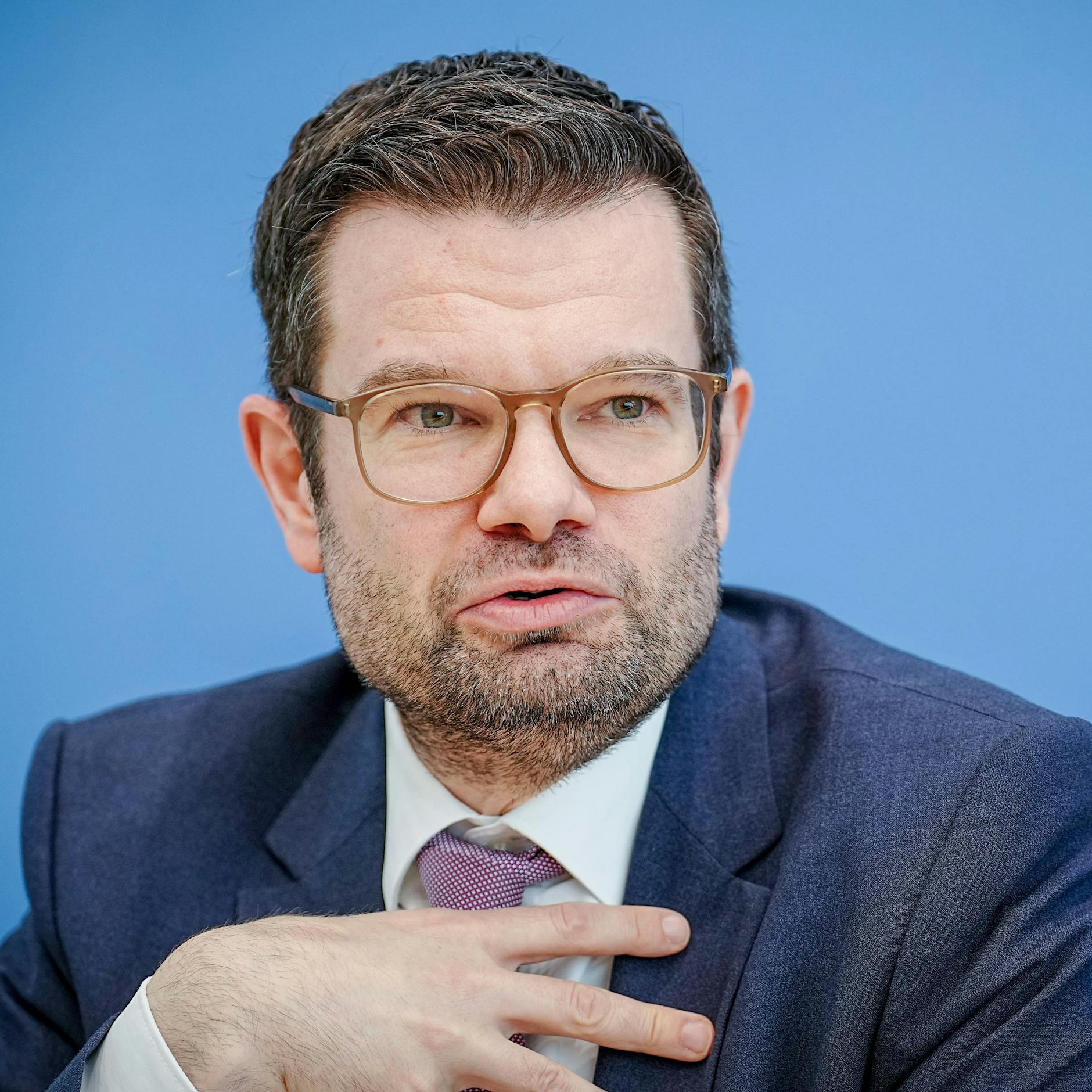 „Layla“ unter Sexismusverdacht: DAS sagt Bundesjustizminister Buschmann zu dem umstrittenen Song