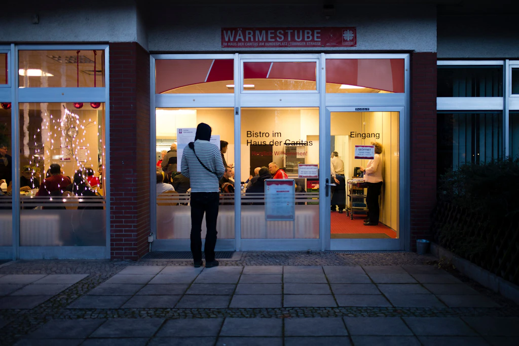 Wohlfahrtsverband: Wärmestuben in Berliner Rathäusern einrichten