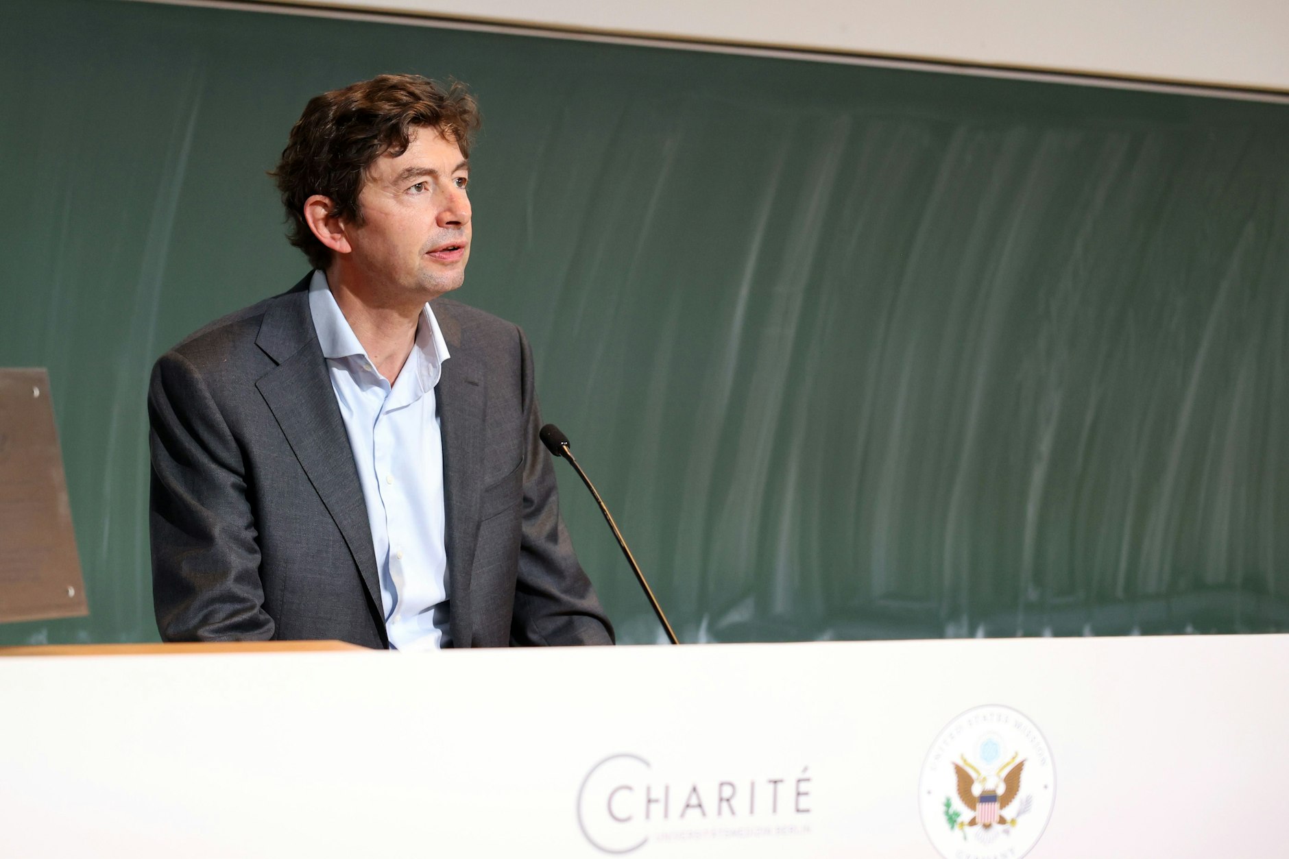 Der Berliner Virologe Christian Drosten bei einem Kurzvortrag am Campus Benjamin Franklin der Charité.