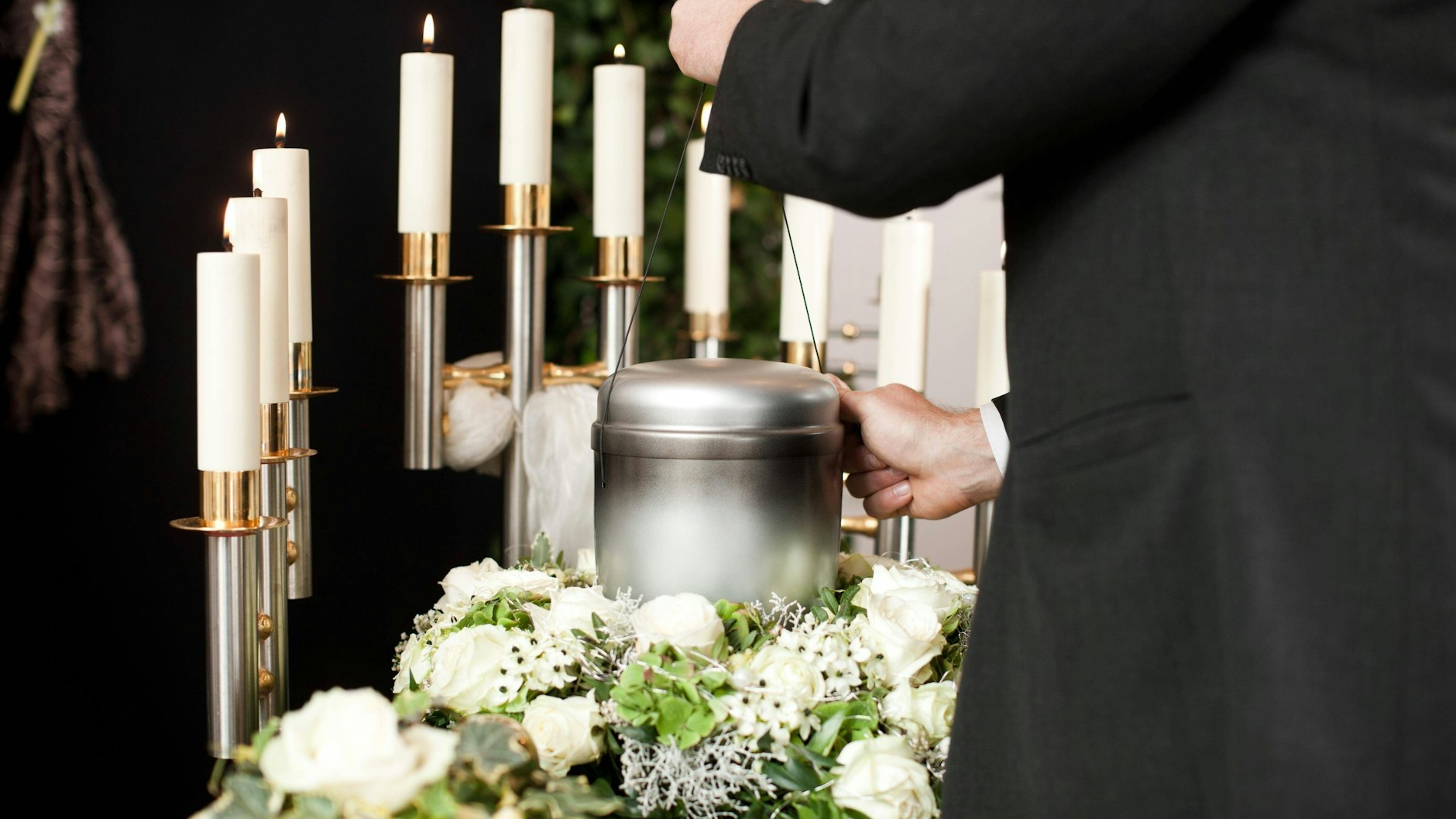 Ein Abschied in Würde steht jedem Menschen zu. (Symbolbild)