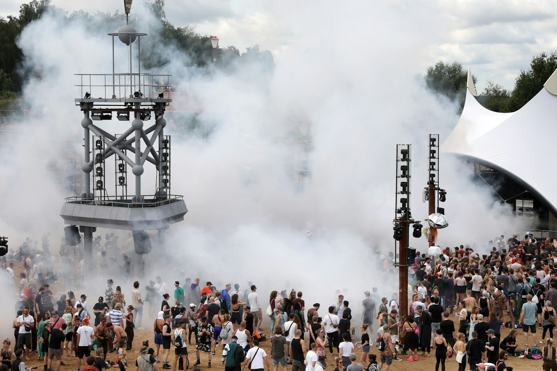 Foto von der Fusion im vergangenen Jahr. 2022 war es deutlich voller - und enger.