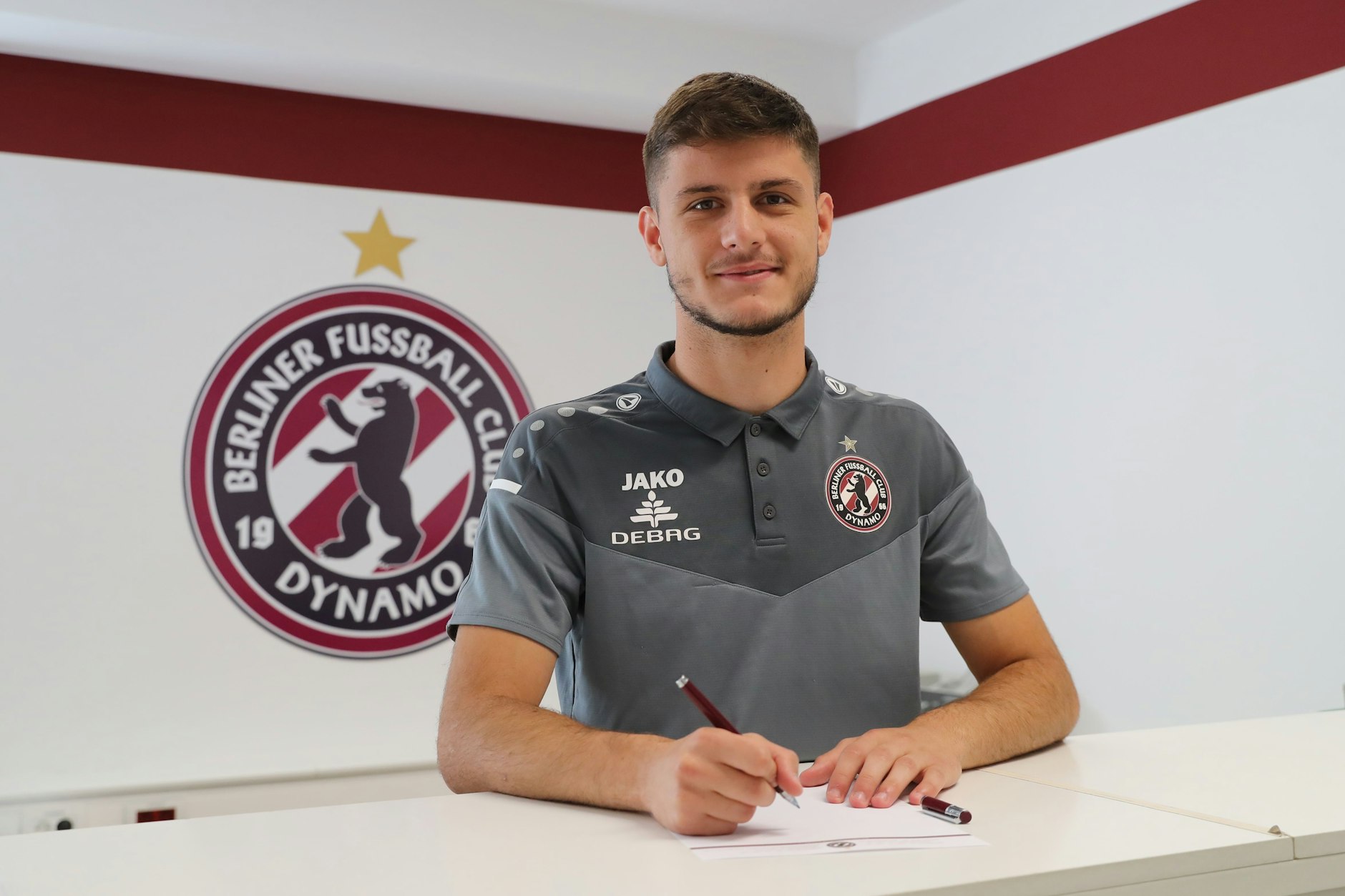Erlind Zogjani unterschrieb vier Tage nach seinem 18. Geburtstag einen Vertrag beim BFC Dynamo.