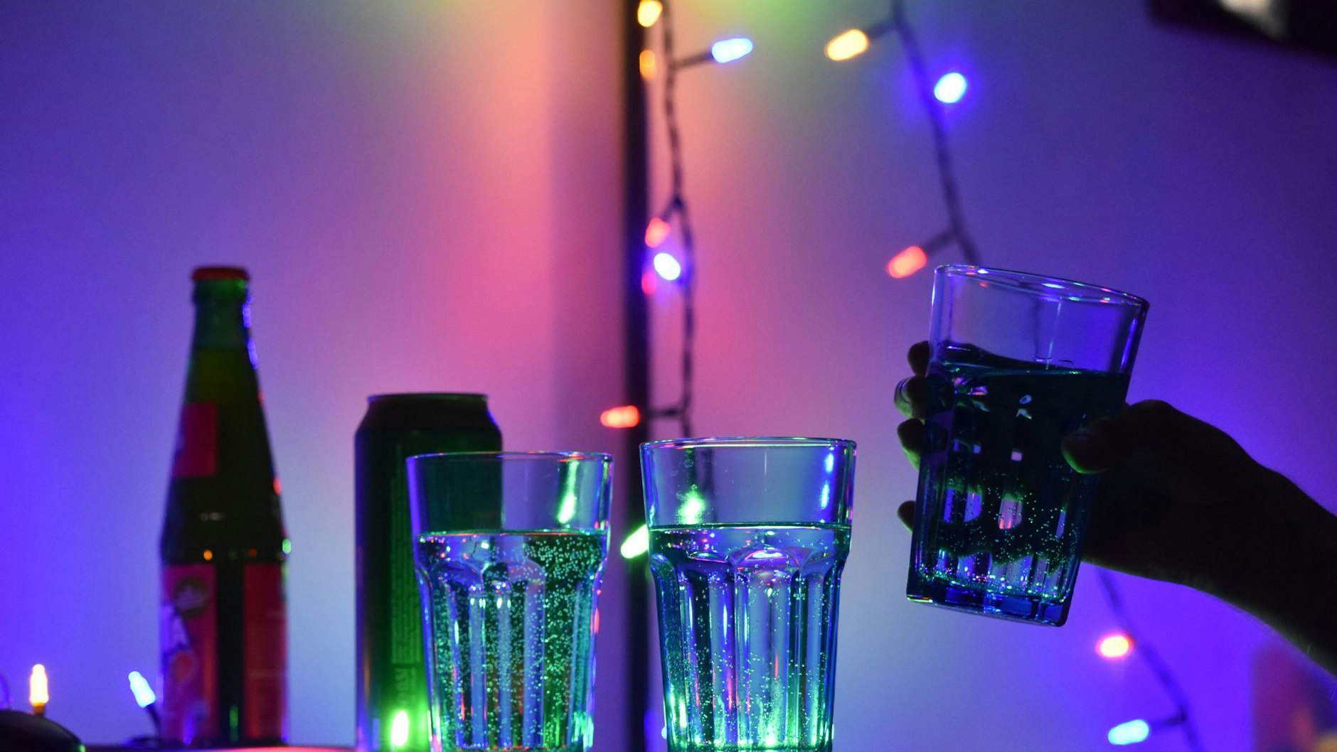 Für die meisten Menschen ist eine Alkohol-Menge von 3 bis 4 Promille im Blut bereits tödlich.