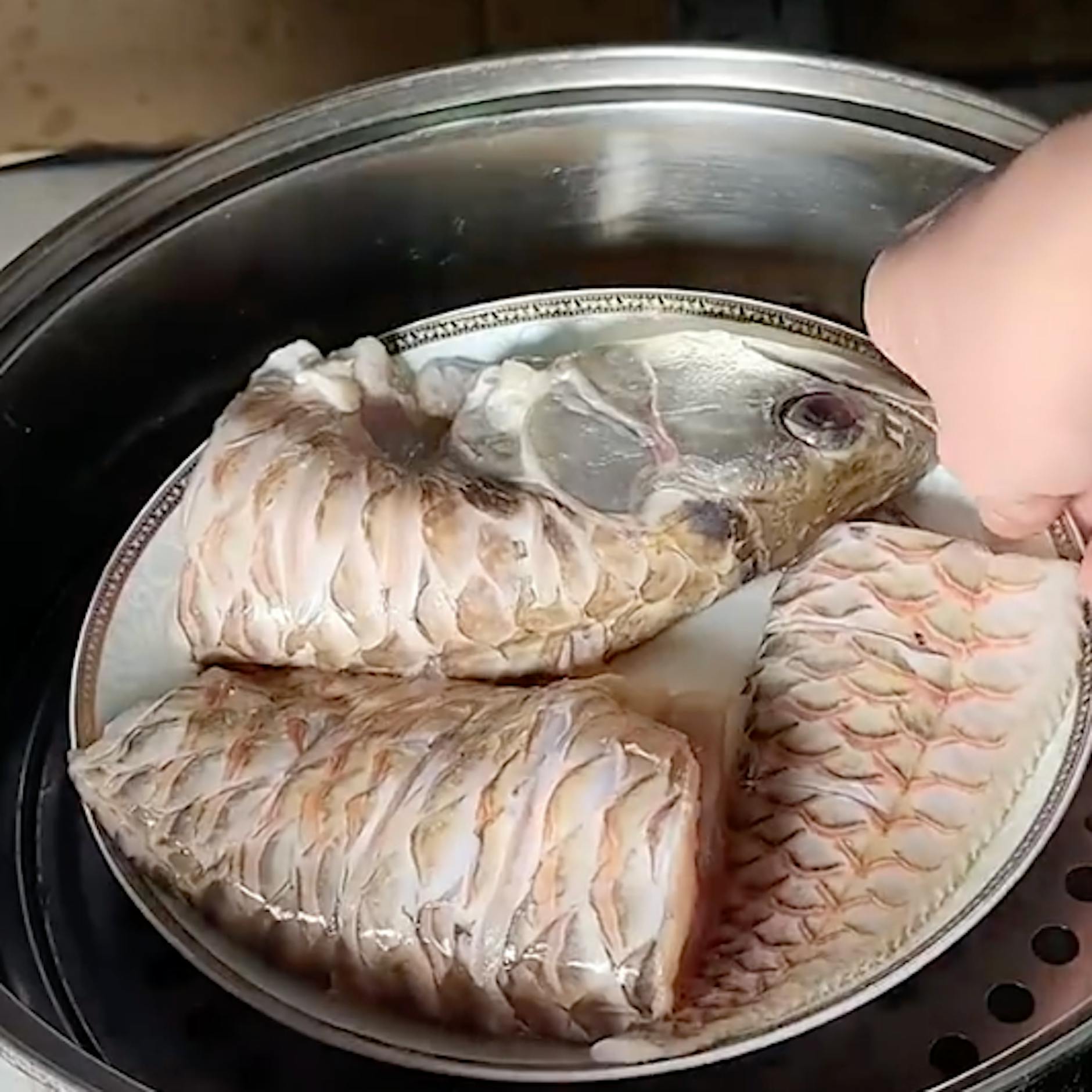 China: Mann lässt sich verstorbenes Haustier schmecken