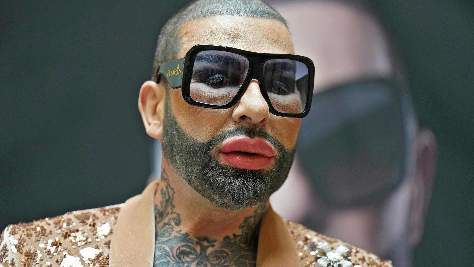 Harald Glööckler präsentiert seine pompööse neue Kosmetiklinie „No1 Skin Revolution“ im Hotel Adlon in Berlin.