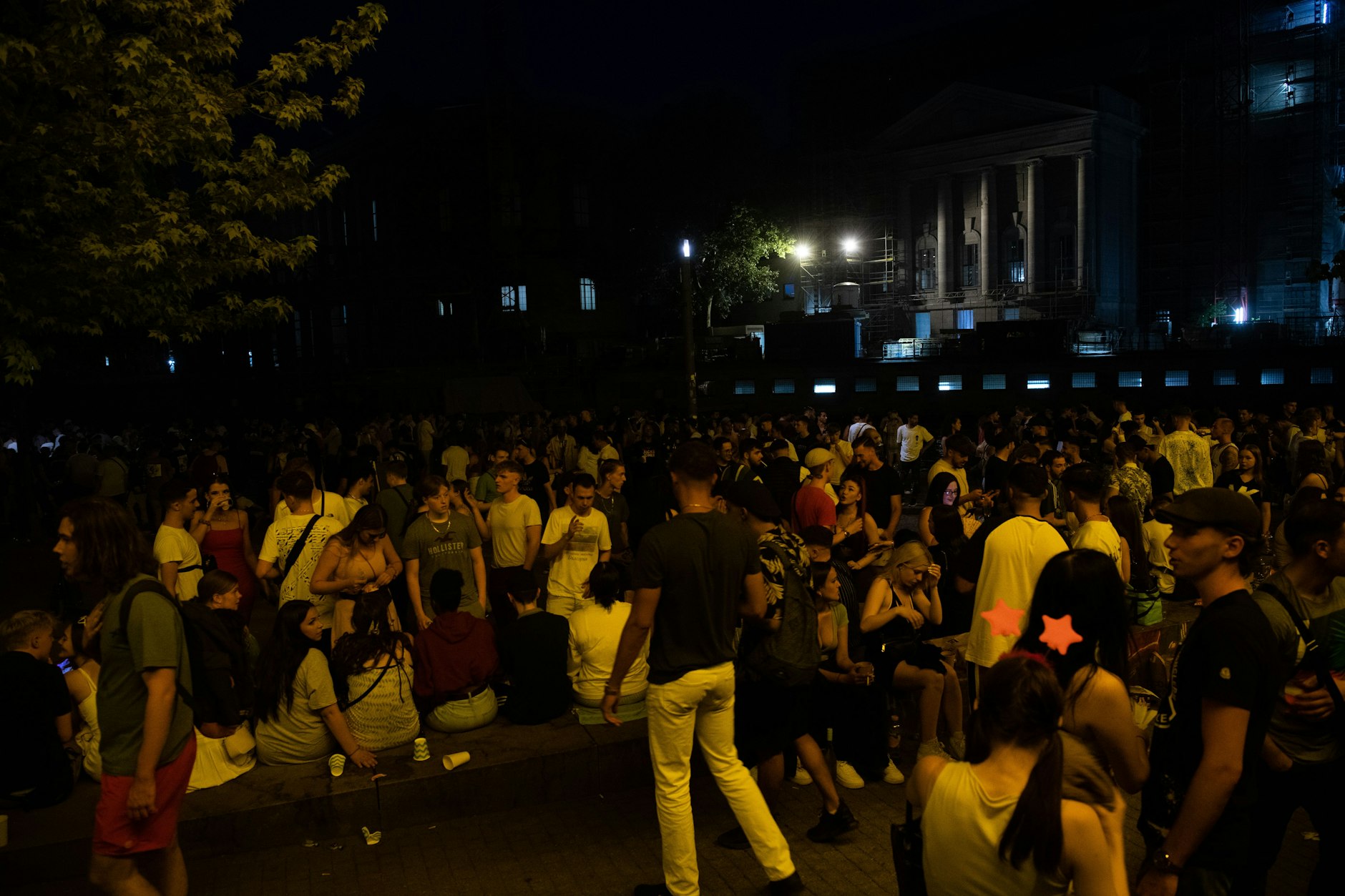 Im James-Simon-Park in Berlin-Mitte ist es in der Nacht erneut zu einem Polizeieinsatz gekommen. (Archivbild)