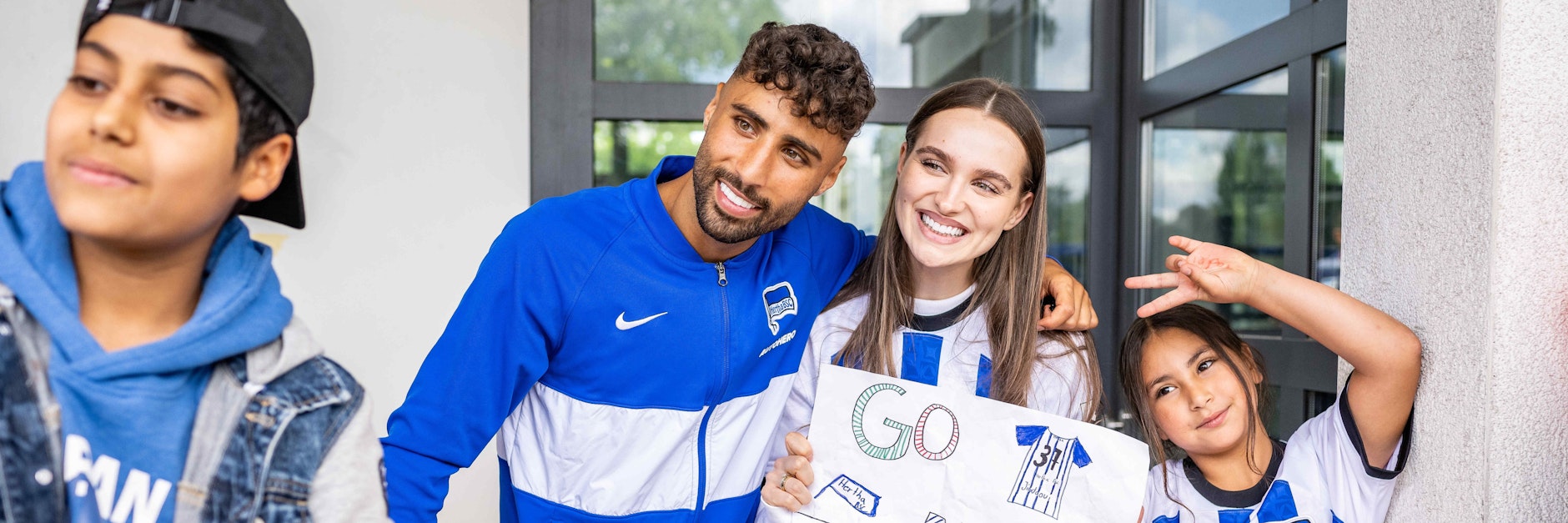 Löste beim Test von Herthas U23 gegen Tasmania Berlin einen Polizeieinsatz aus: Social-Media-Star Nader El-Jindaoui (25).