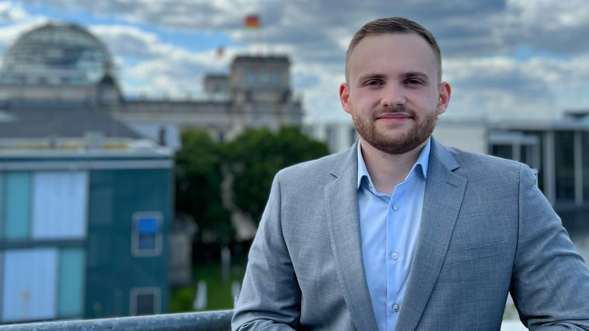 Lukas Scholle, Bundestagsökonom und YouTuber