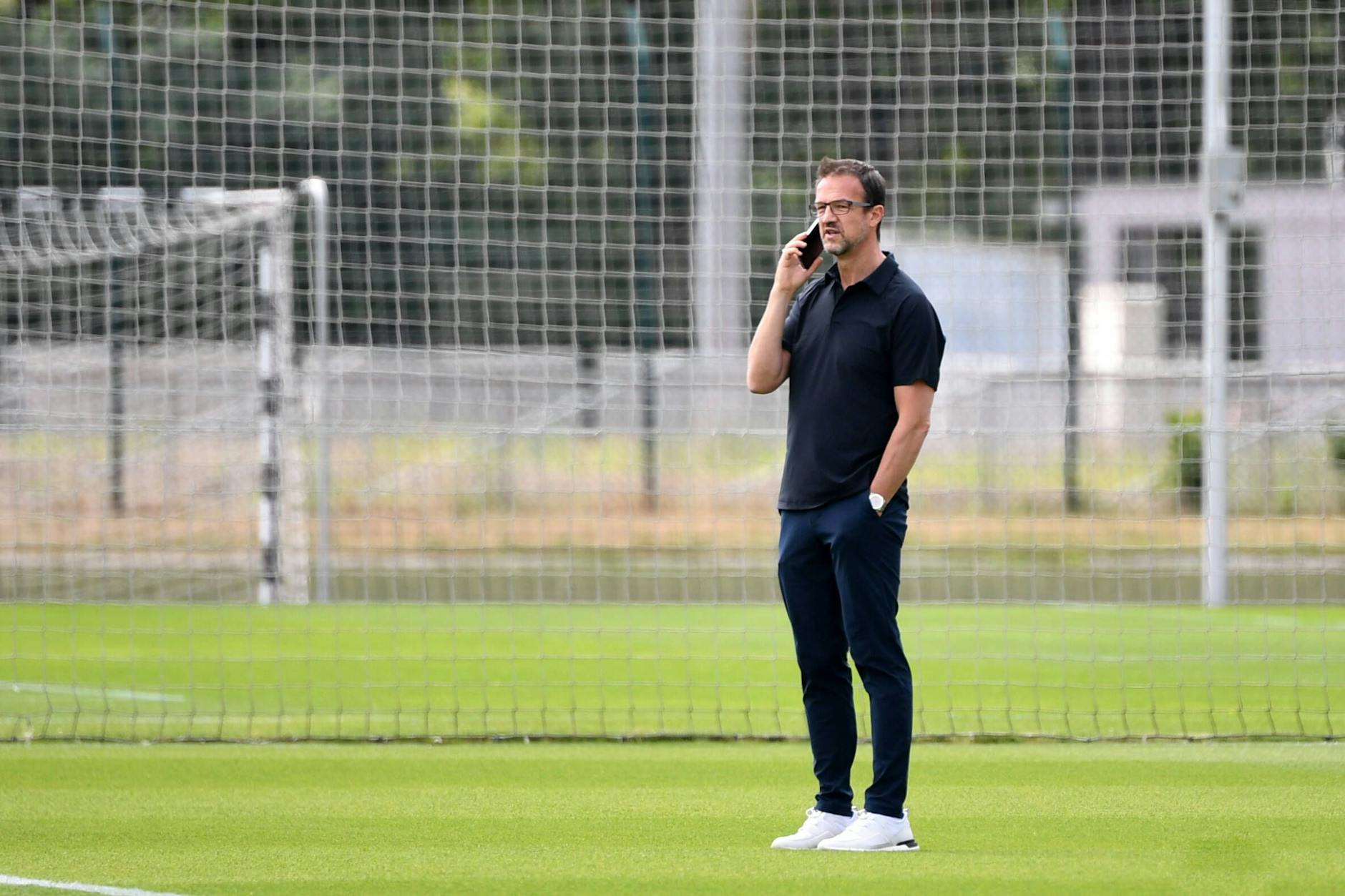 Hertha-Manager Fredi Bobic hat einen stressigen Juli und August vorausgesagt. Nun kommt endlich Bewegung in den Transfermarkt.