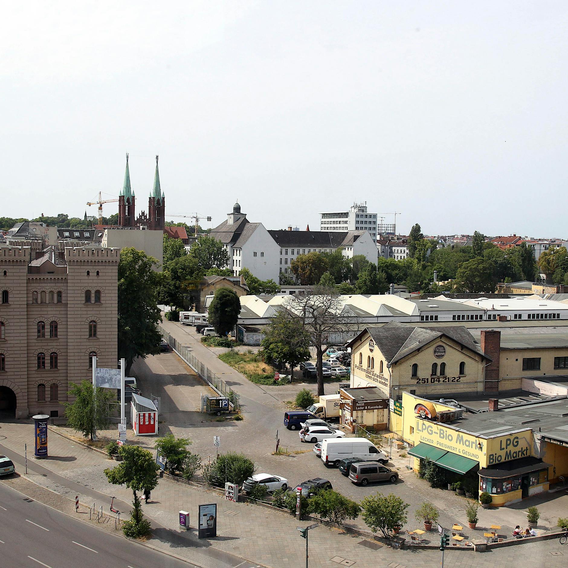 Dragoner-Areal: Erste Abrissarbeiten für das neue Stadtquartier